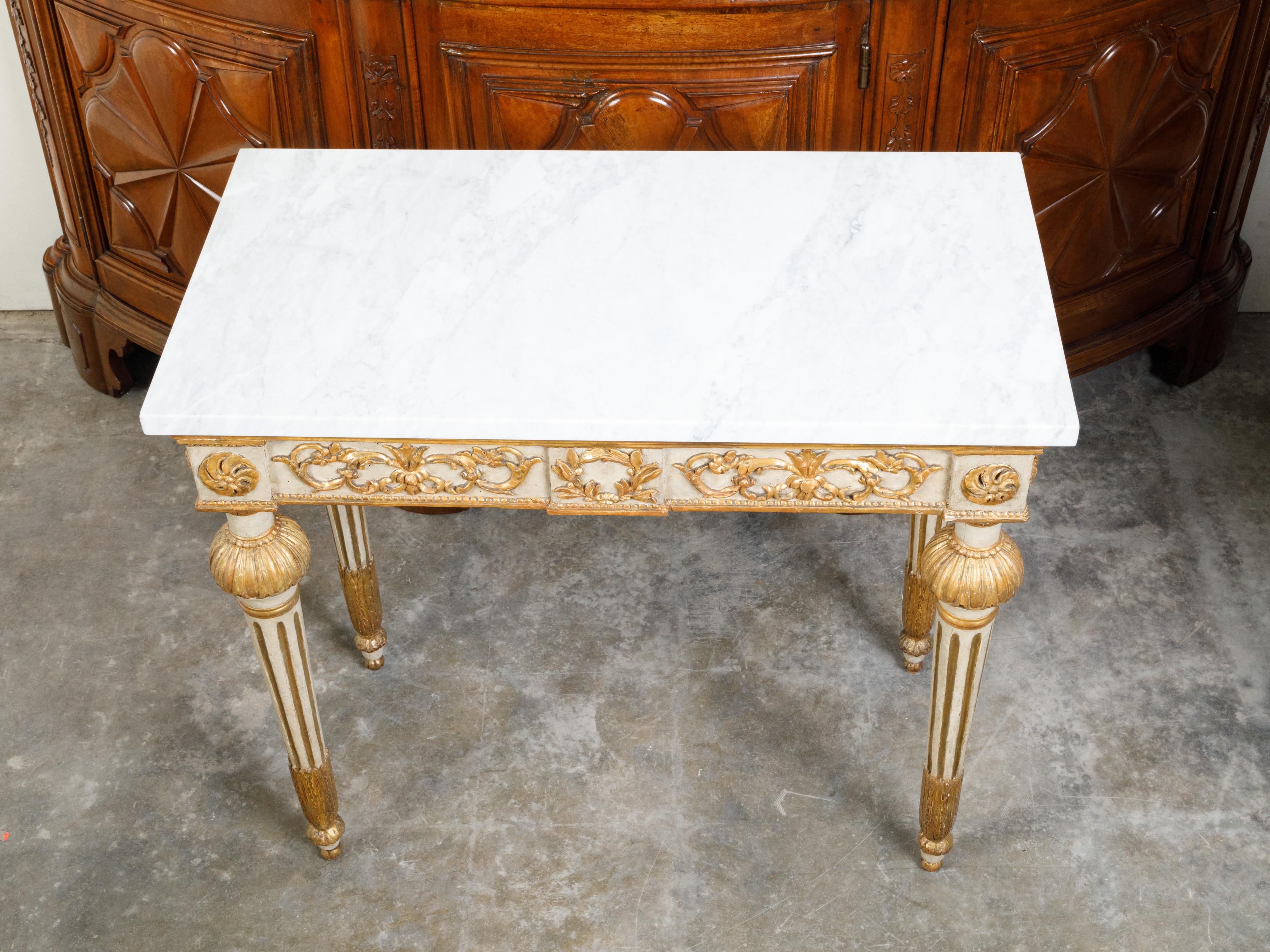 Italian 18th Century Neoclassical Carved and Gilt Console Table with Marble Top For Sale 3