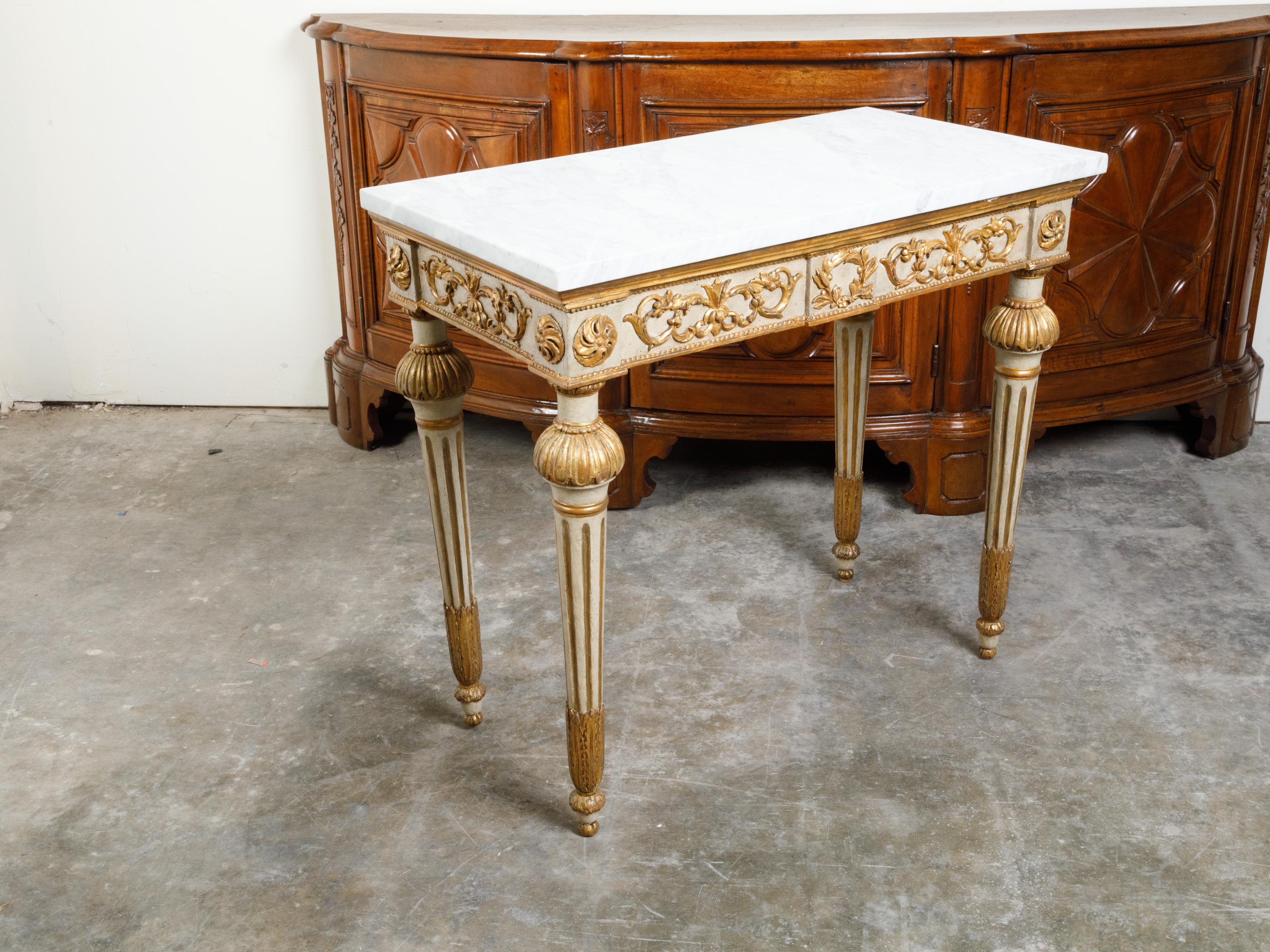 Italian 18th Century Neoclassical Carved and Gilt Console Table with Marble Top For Sale 4