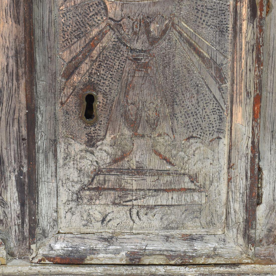 Tabernacolo italiano neoclassico del XVIII secolo in legno dipinto e argentato in vendita 6