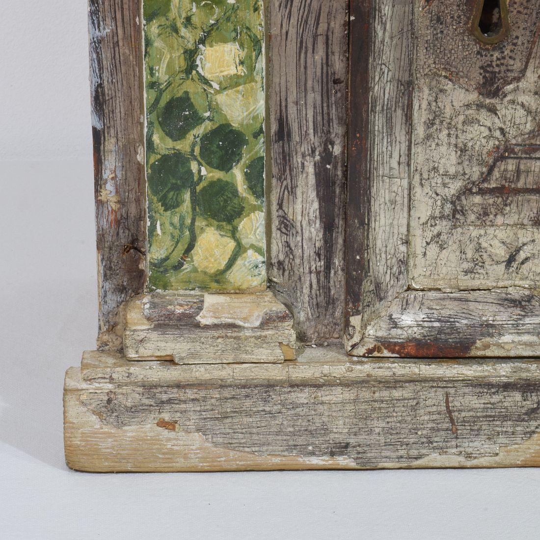 Tabernacolo italiano neoclassico del XVIII secolo in legno dipinto e argentato in vendita 7