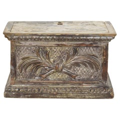 Italian 18th Century Neoclassical Silvered Carved Wooden Pedestal