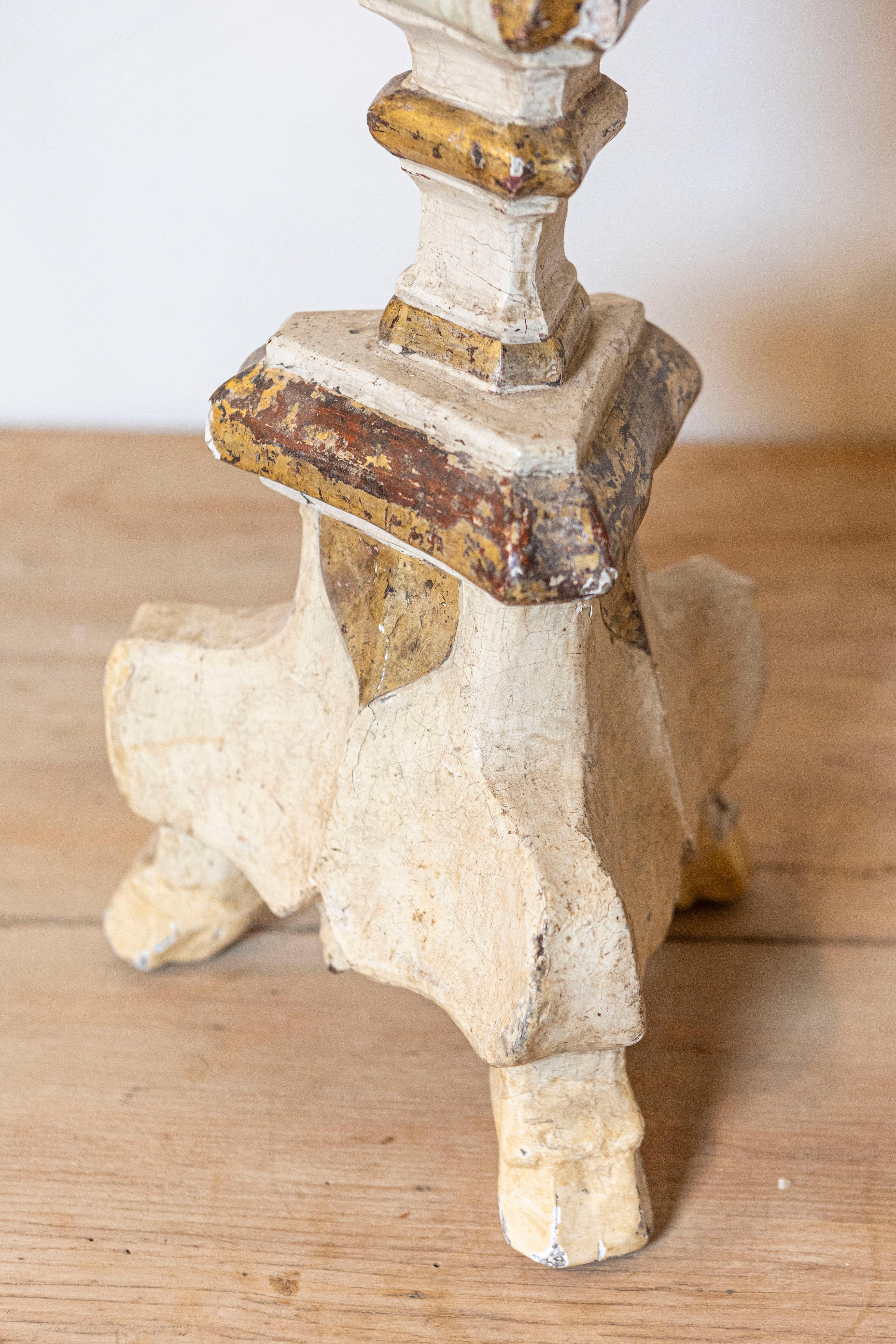 Candelero italiano de madera pintada de la Toscana del siglo XVIII con detalles dorados en Bueno estado para la venta en Atlanta, GA
