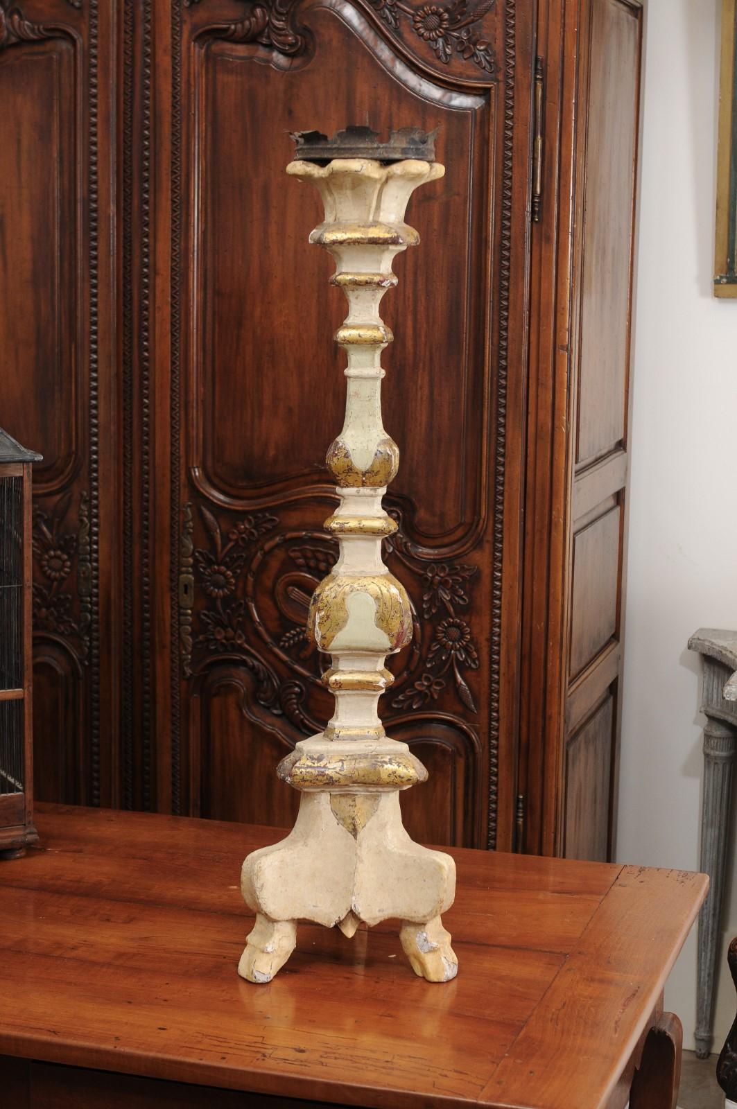 Italian 18th Century Painted Wood Candlestick from Tuscany with Gilt Accents 2