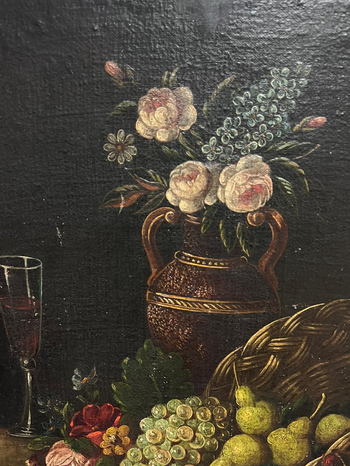 Großes italienisches Ölgemälde eines alten Meisters aus dem 18. Jahrhundert, Stillleben, Obst in Korb, Stillleben (Schwarz), Interior Painting, von Unknown