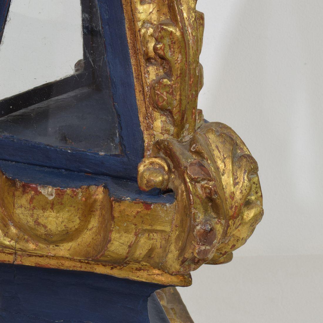 Paire de reliquaires baroques en bois sculpté italiens du XVIIIe siècle en vente 10