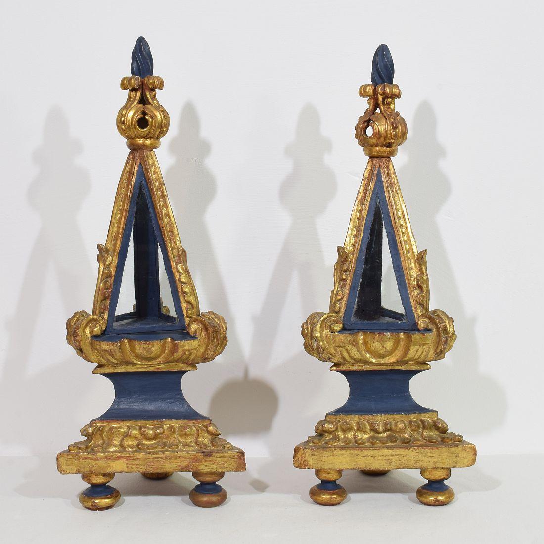 18th Century and Earlier Italian 18th Century Pair Baroque Carved Wooden Reliquary Shrines For Sale