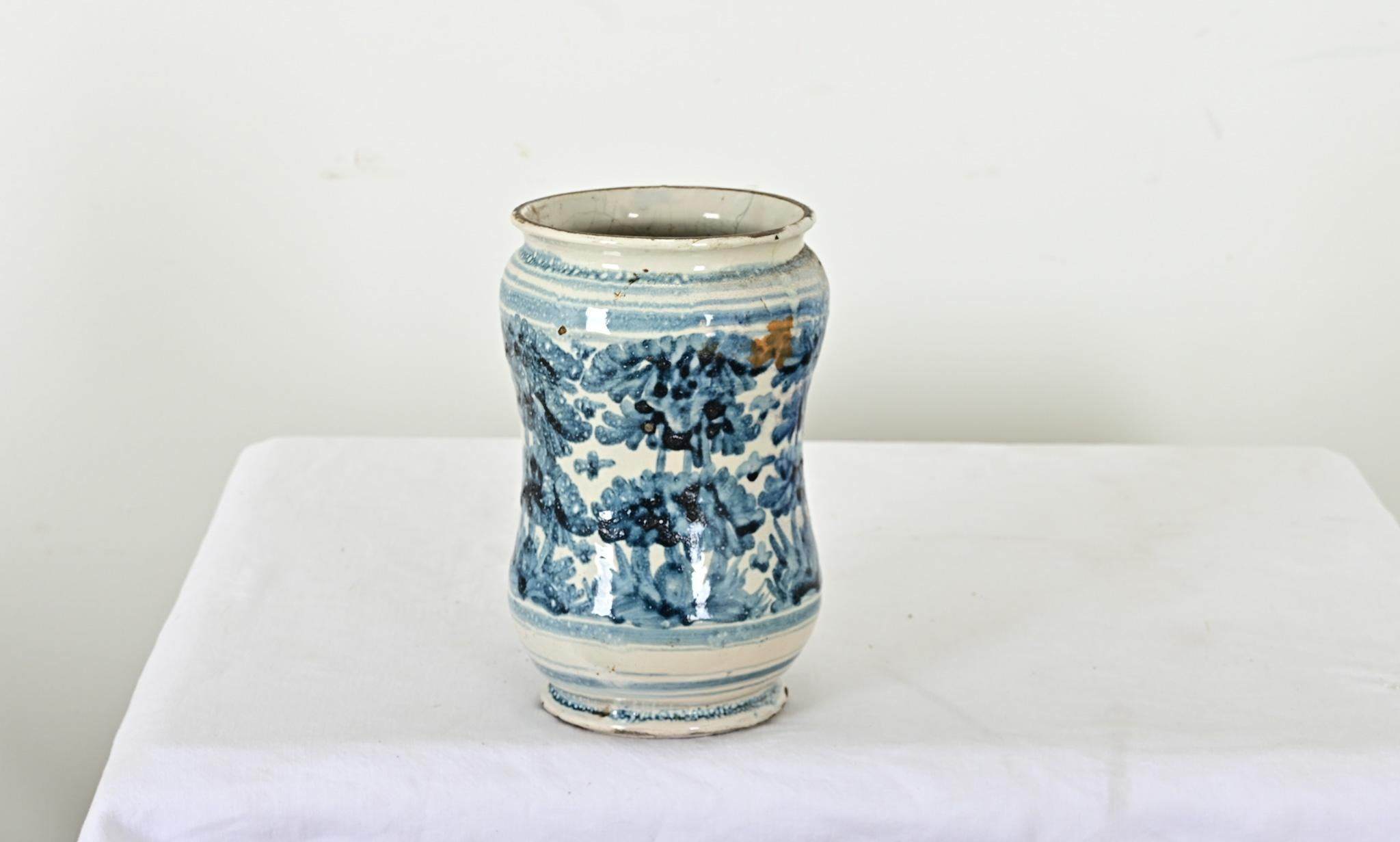 18th Century and Earlier Italian 18th Century Pharmacy Jar For Sale