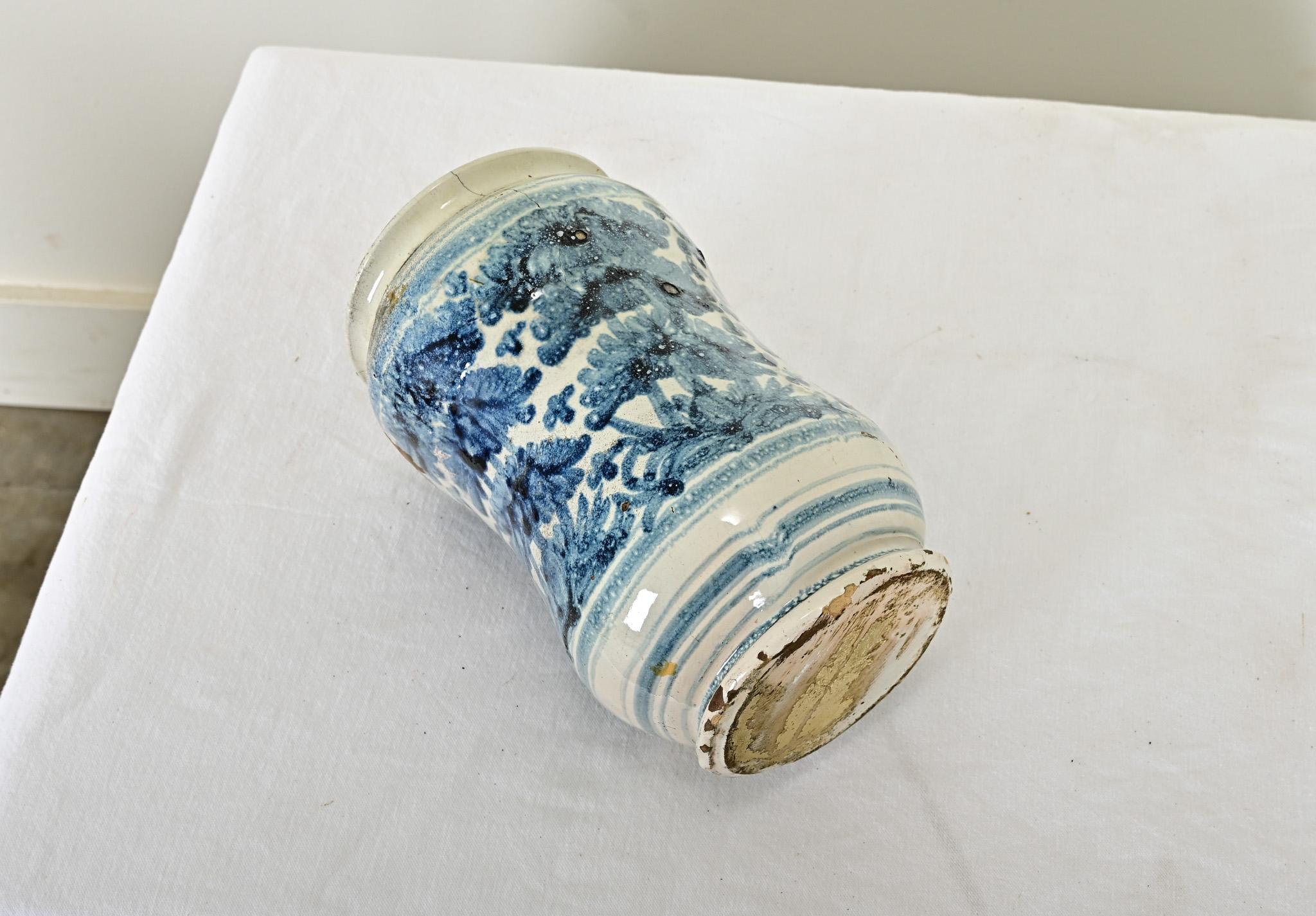 Italian 18th Century Pharmacy Jar For Sale 1