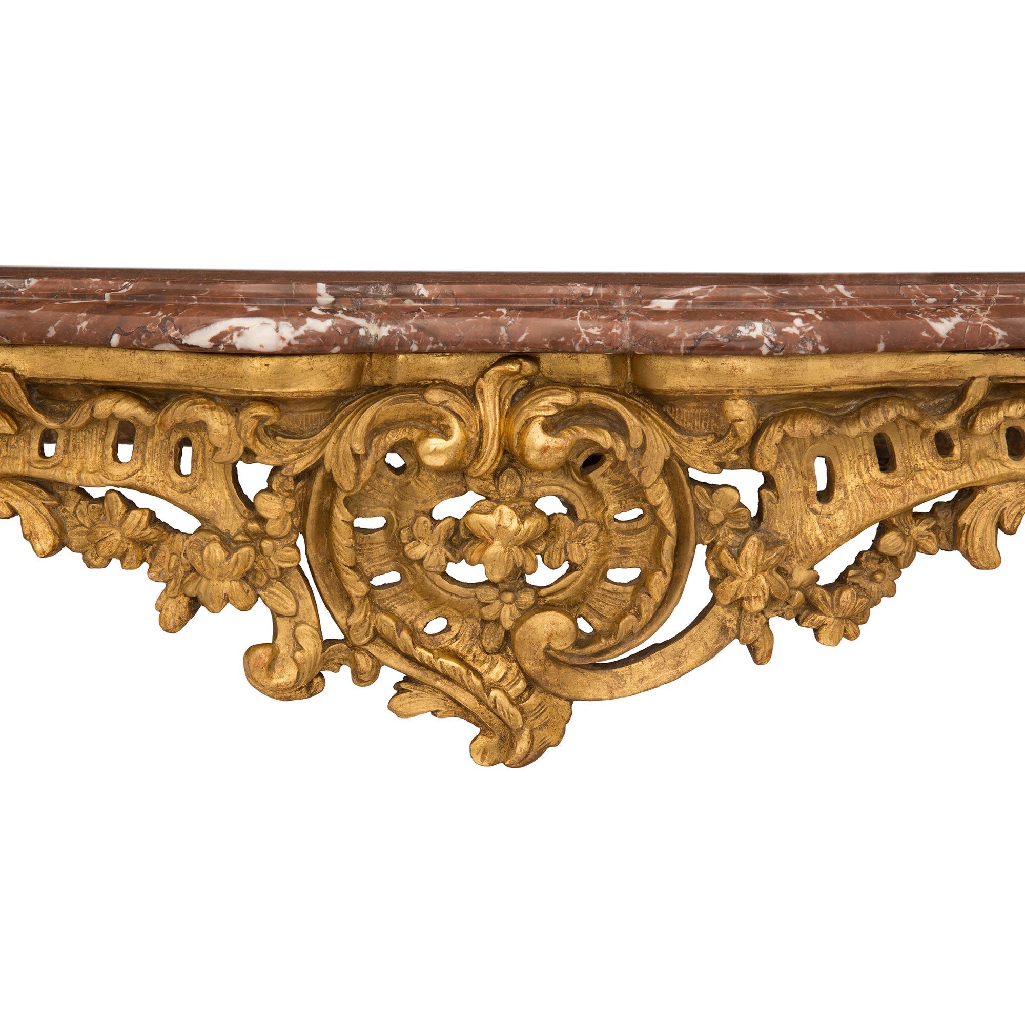 Italienische Konsole aus vergoldetem Holz und Rouge Royale-Marmor aus der Rgence-Periode des 18. Jahrhunderts im Angebot 2