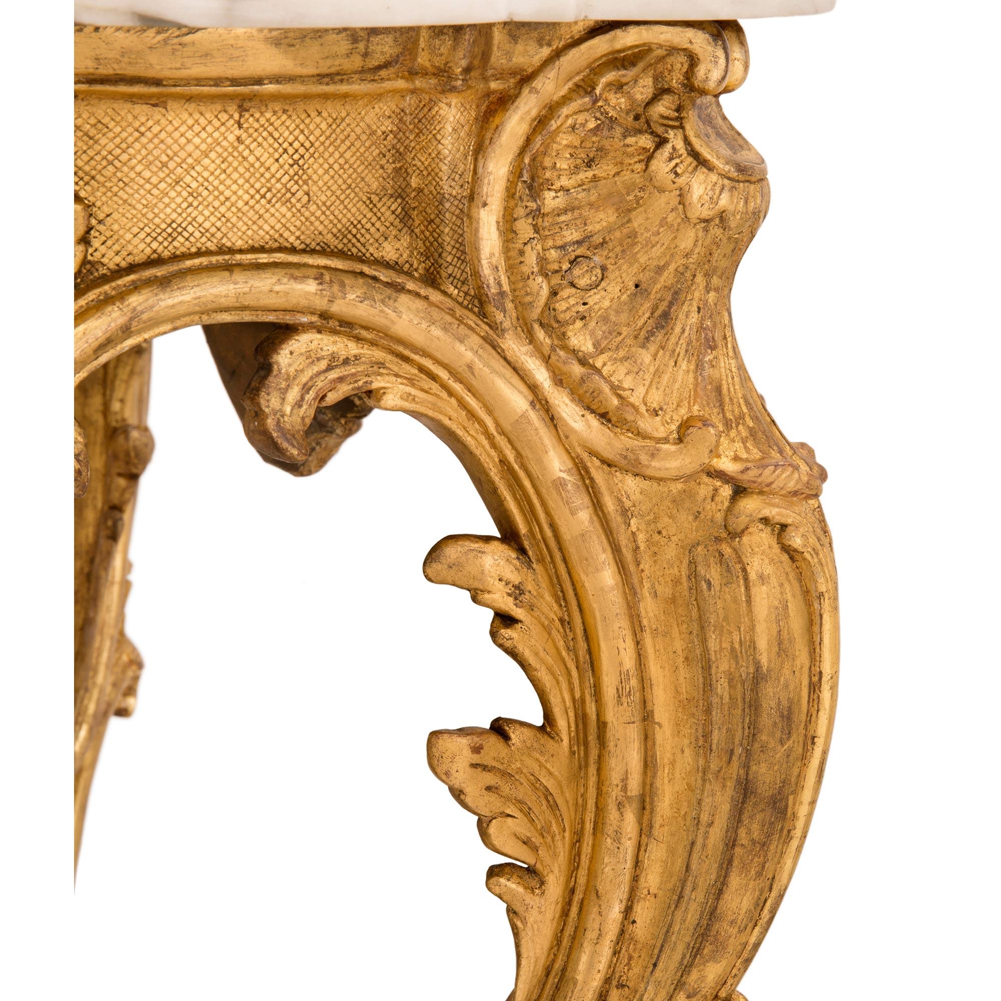 Console italienne de style Régence du 18ème siècle, d'époque Louis XV, en bois doré et marbre en vente 1