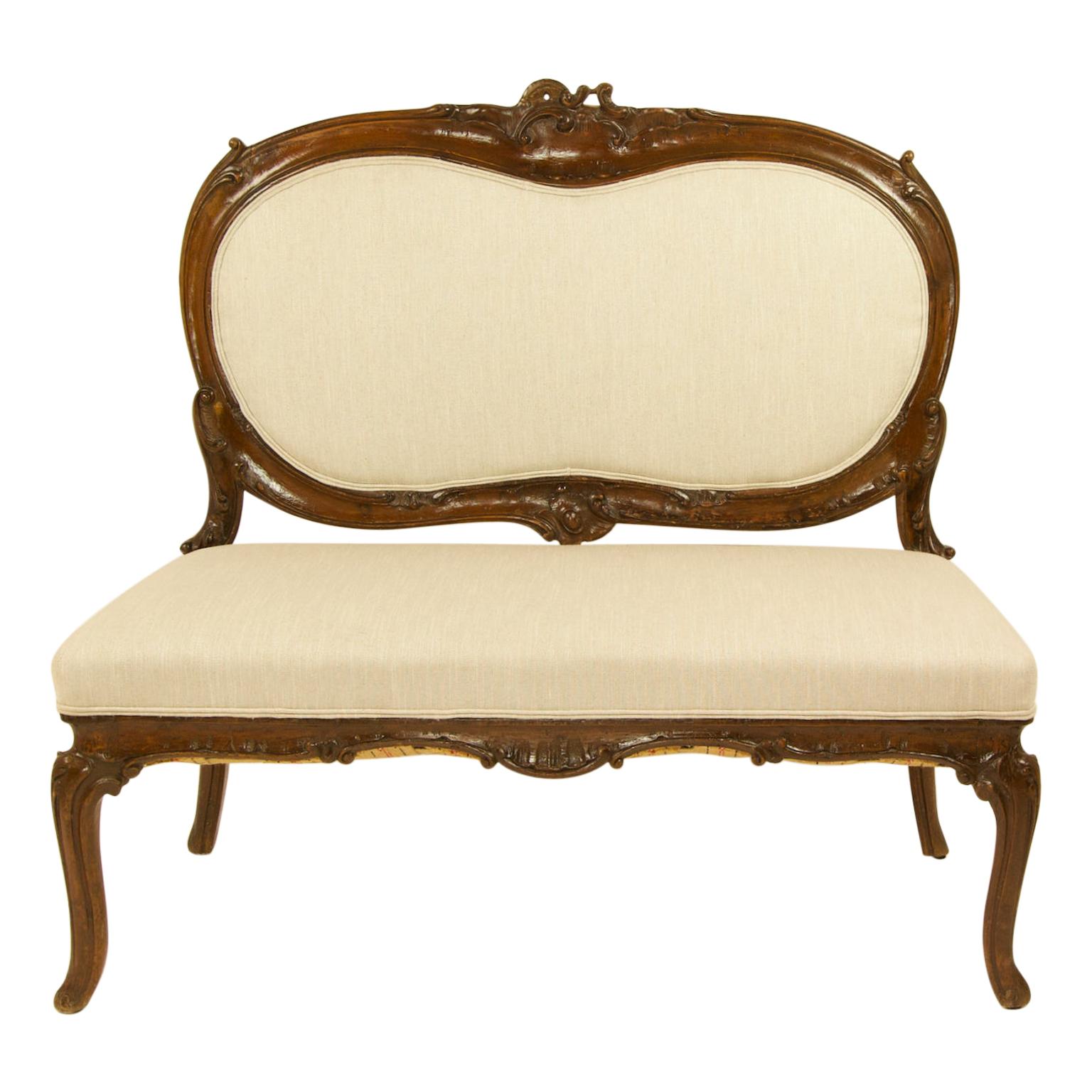 Italian 18th Century Rococo Carved Walnut Sofa or Canape For Sale