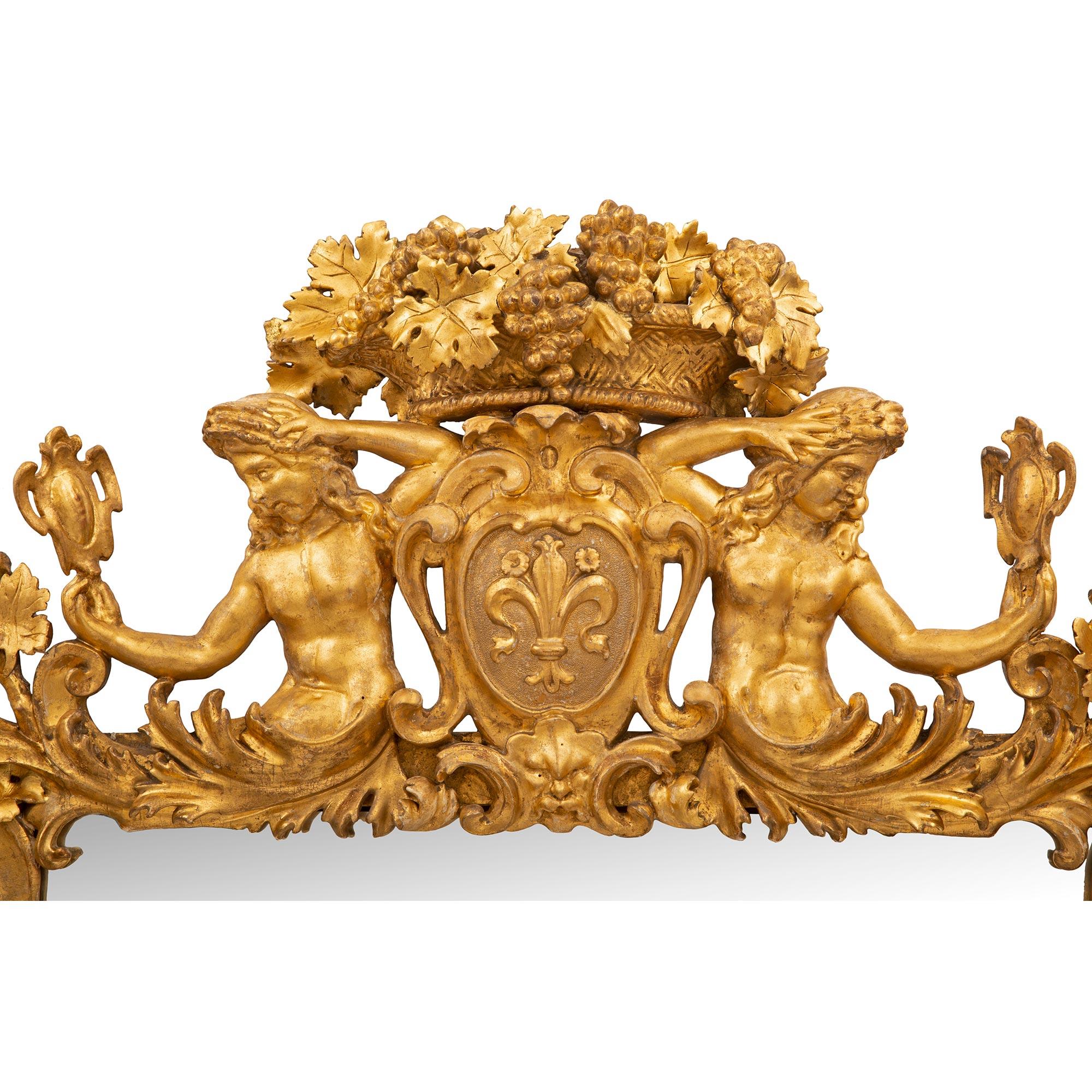 Italian 18th Century Rococo Period Giltwood Mirror For Sale 1