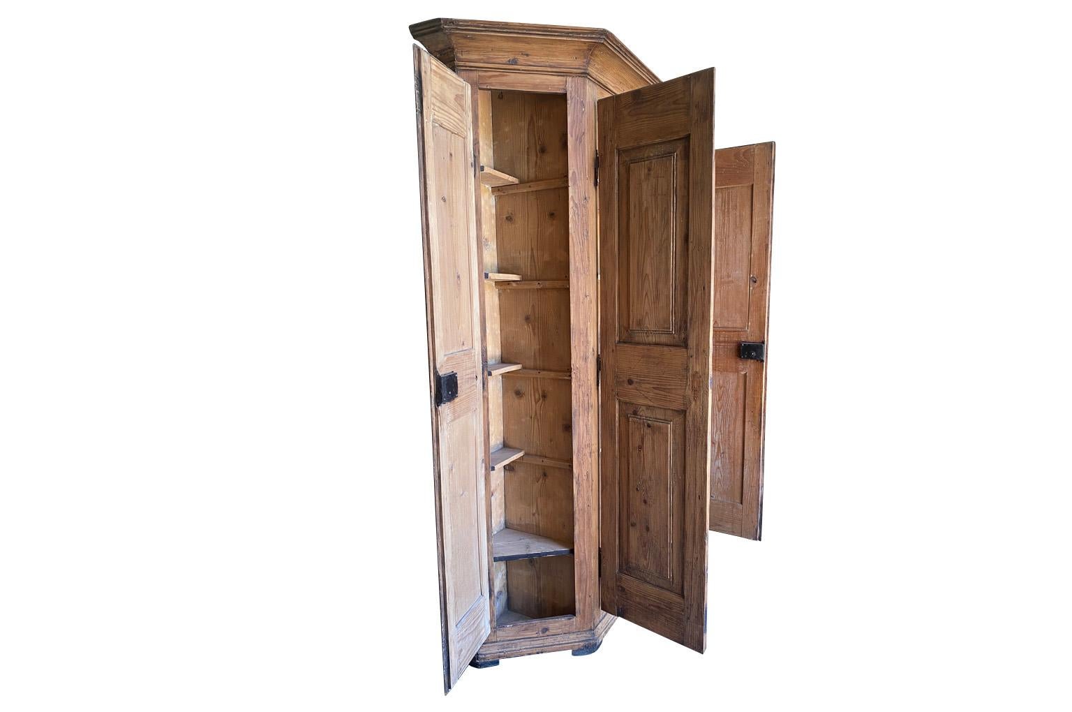 Pine Italian 18th Century Scantonata Armoire For Sale