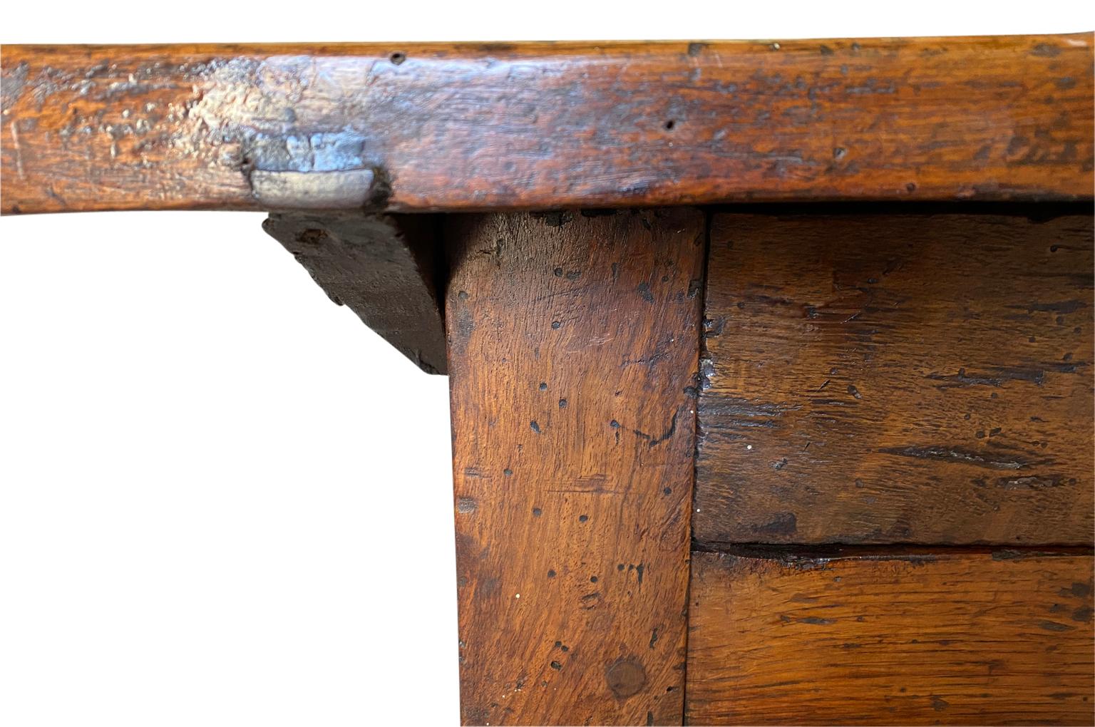 Italian 18th Century Side Table For Sale 5