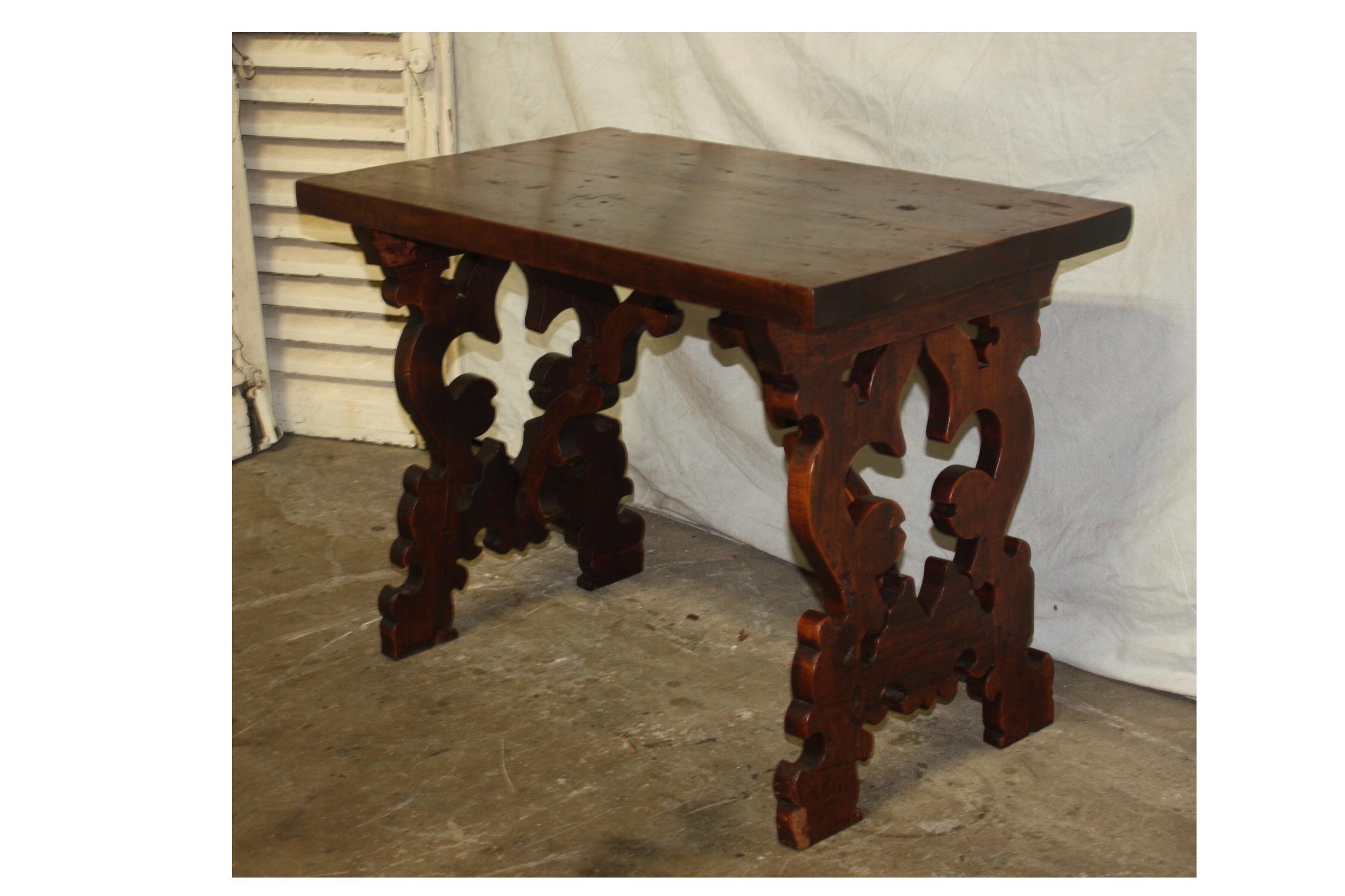 Italian 18th Century Side Table In Good Condition In Stockbridge, GA