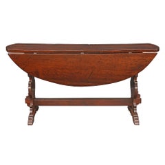 Used Italian 18th Century Solid Walnut Gateleg Table from Tuscany