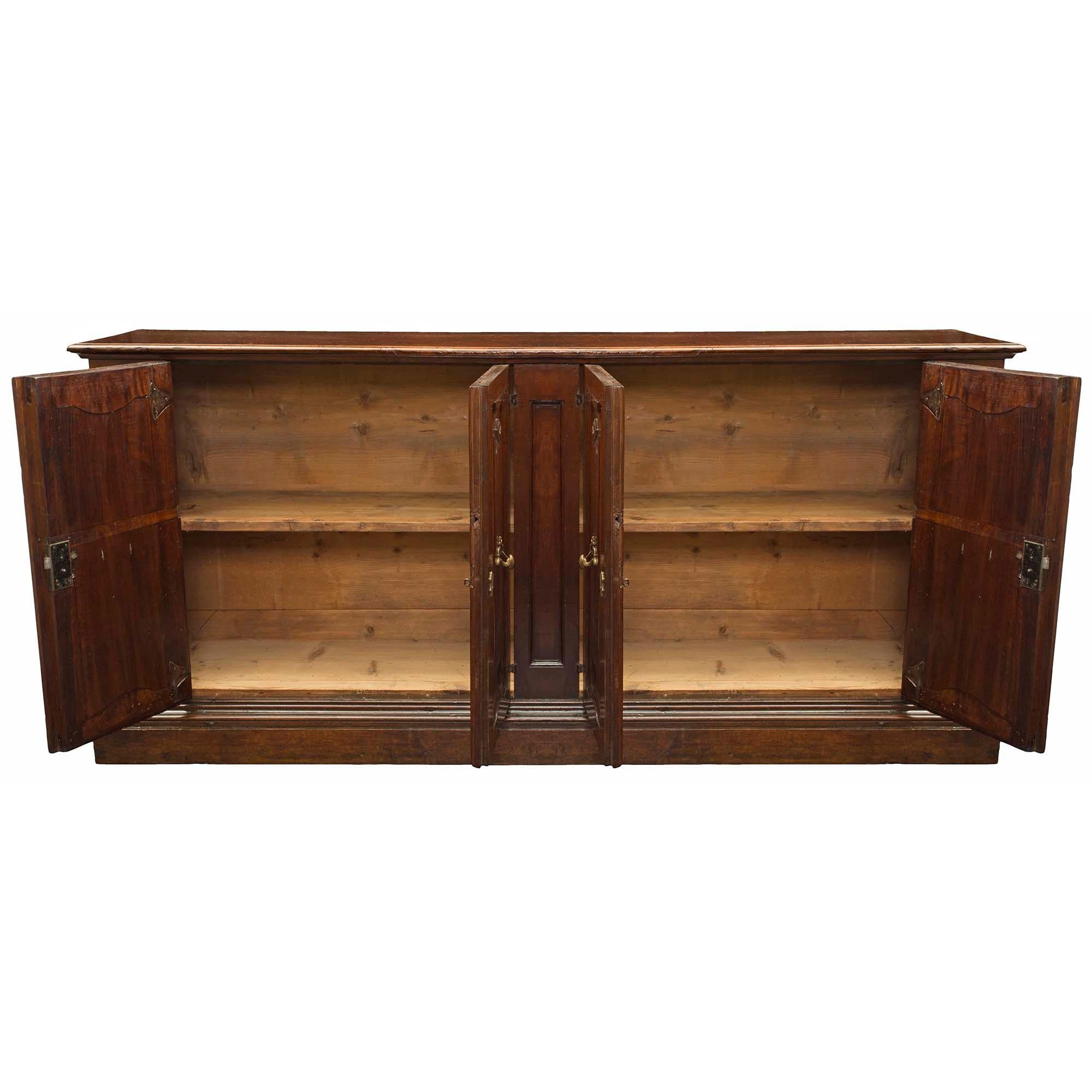 18th Century and Earlier Italian 18th Century Solid Walnut Tuscan Buffet For Sale