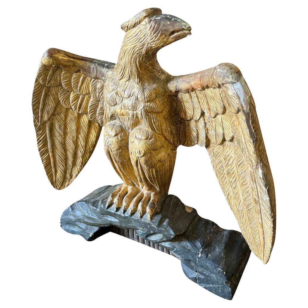 Estatua italiana de águila del siglo XVIII