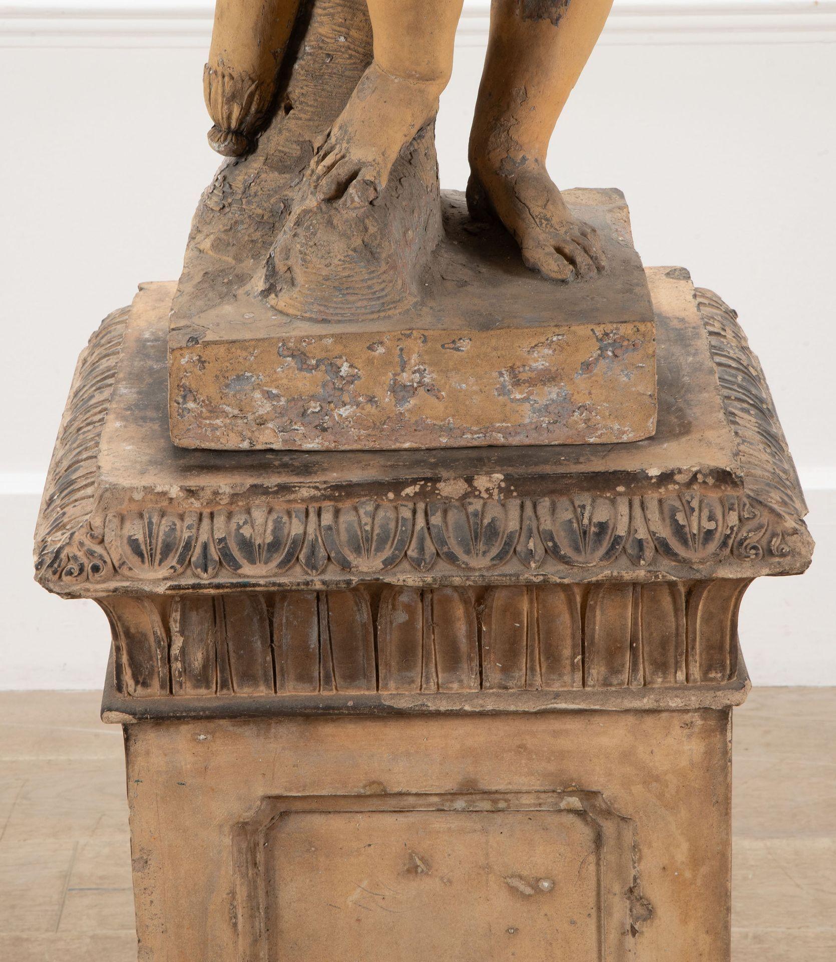 Figura de terracota italiana de Eros del siglo XVIII Terracota