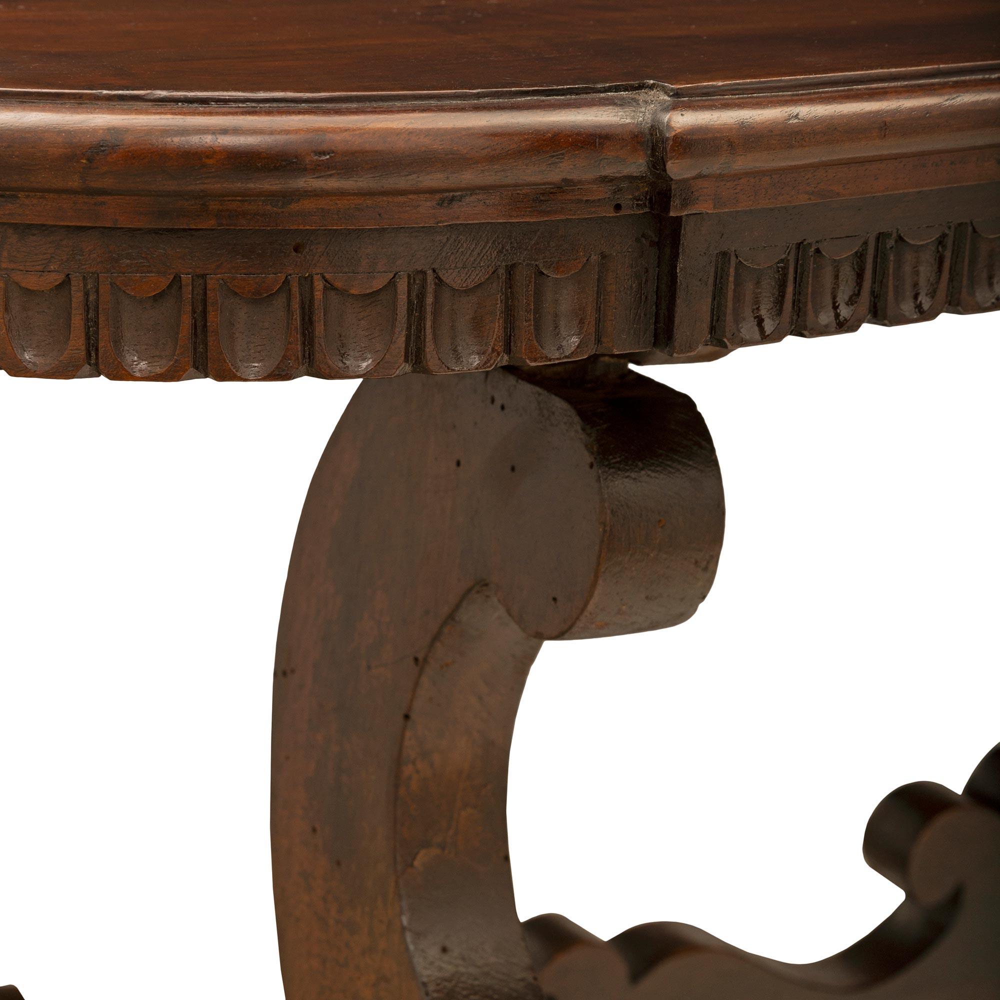 Italian 18th Century Tuscan St. Walnut Trestle Table For Sale 1