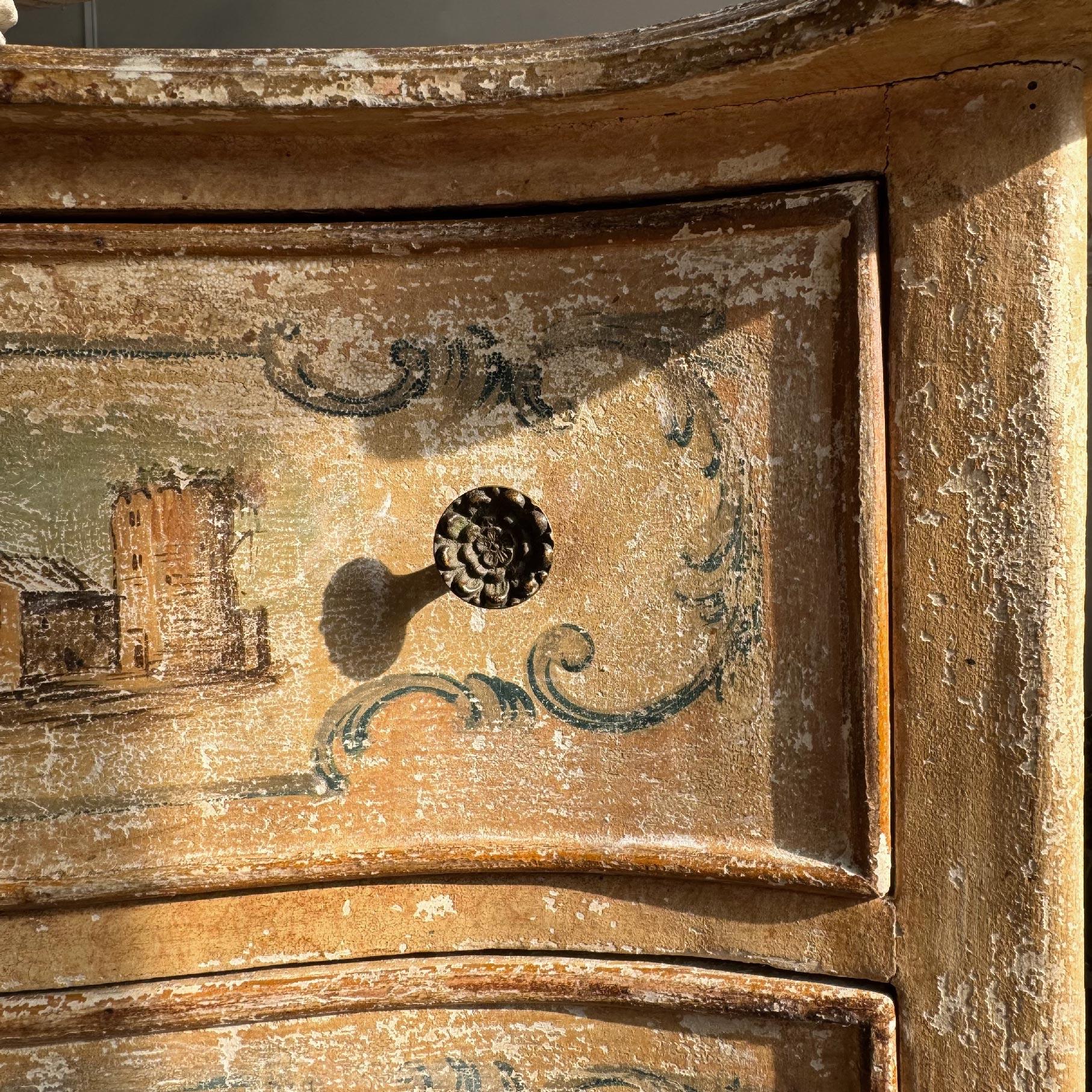 Italian 18th Century Venetian Hand Painted Chest Of Drawers For Sale 5