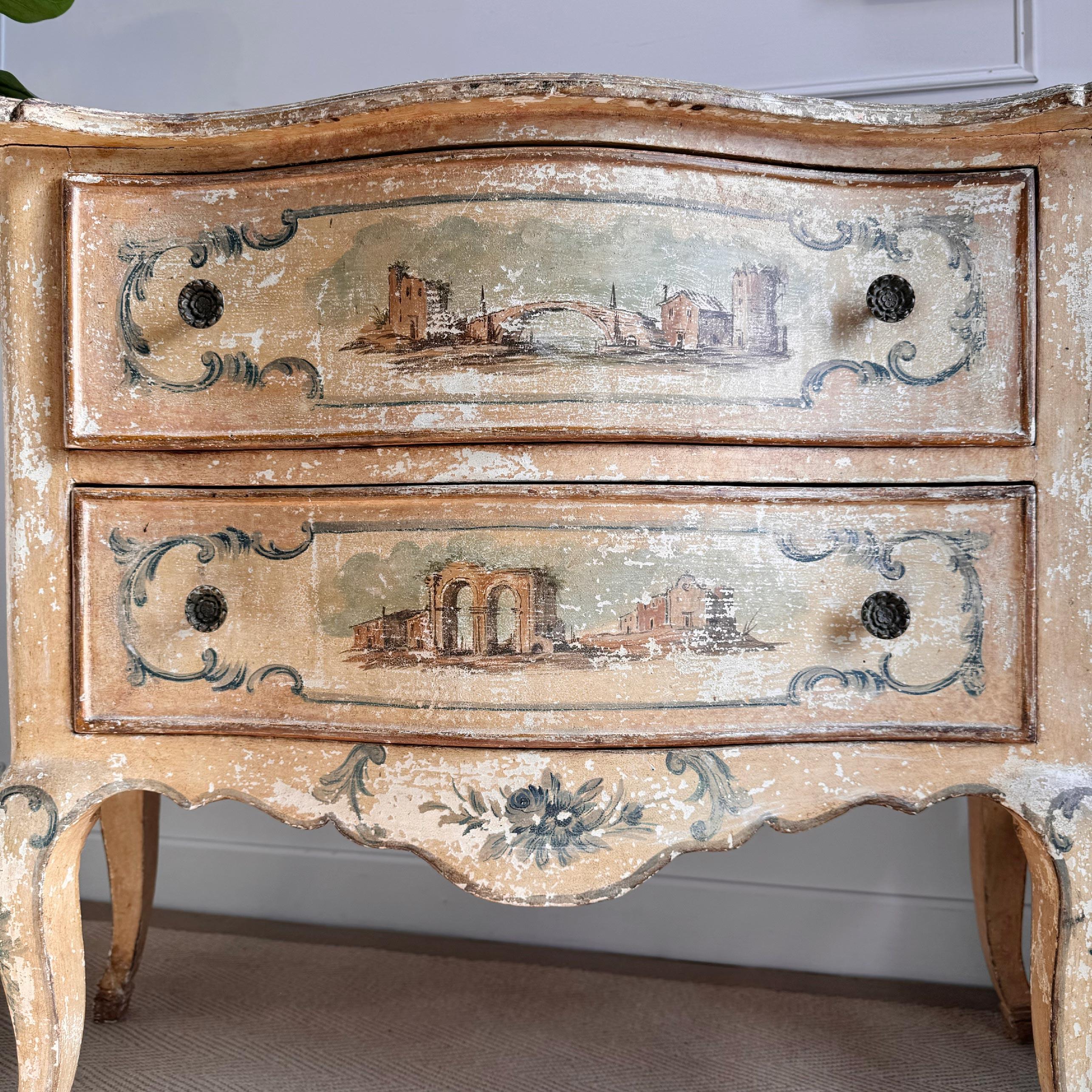 Italian 18th Century Venetian Hand Painted Chest Of Drawers For Sale 6