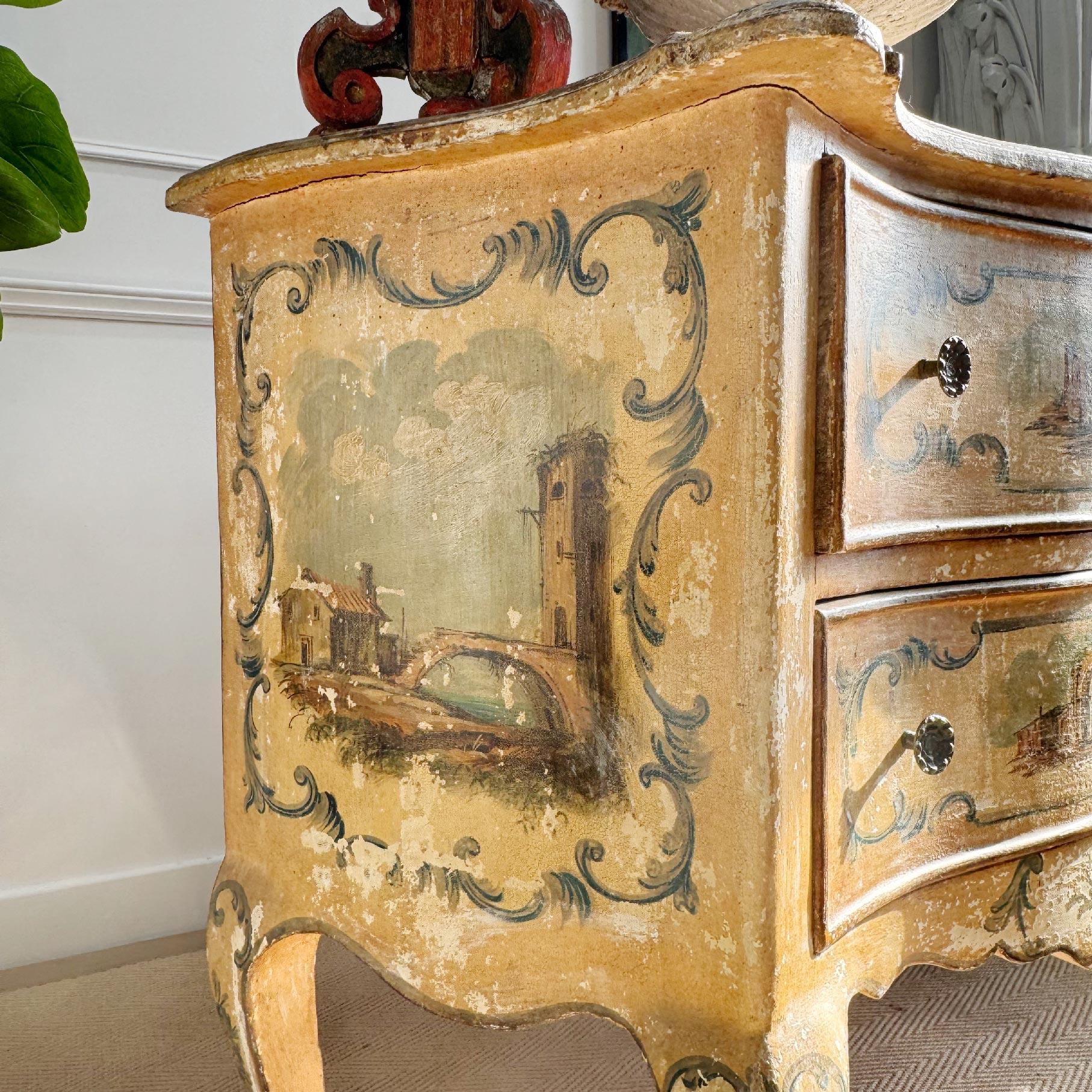 Rococo Italian 18th Century Venetian Hand Painted Chest Of Drawers For Sale