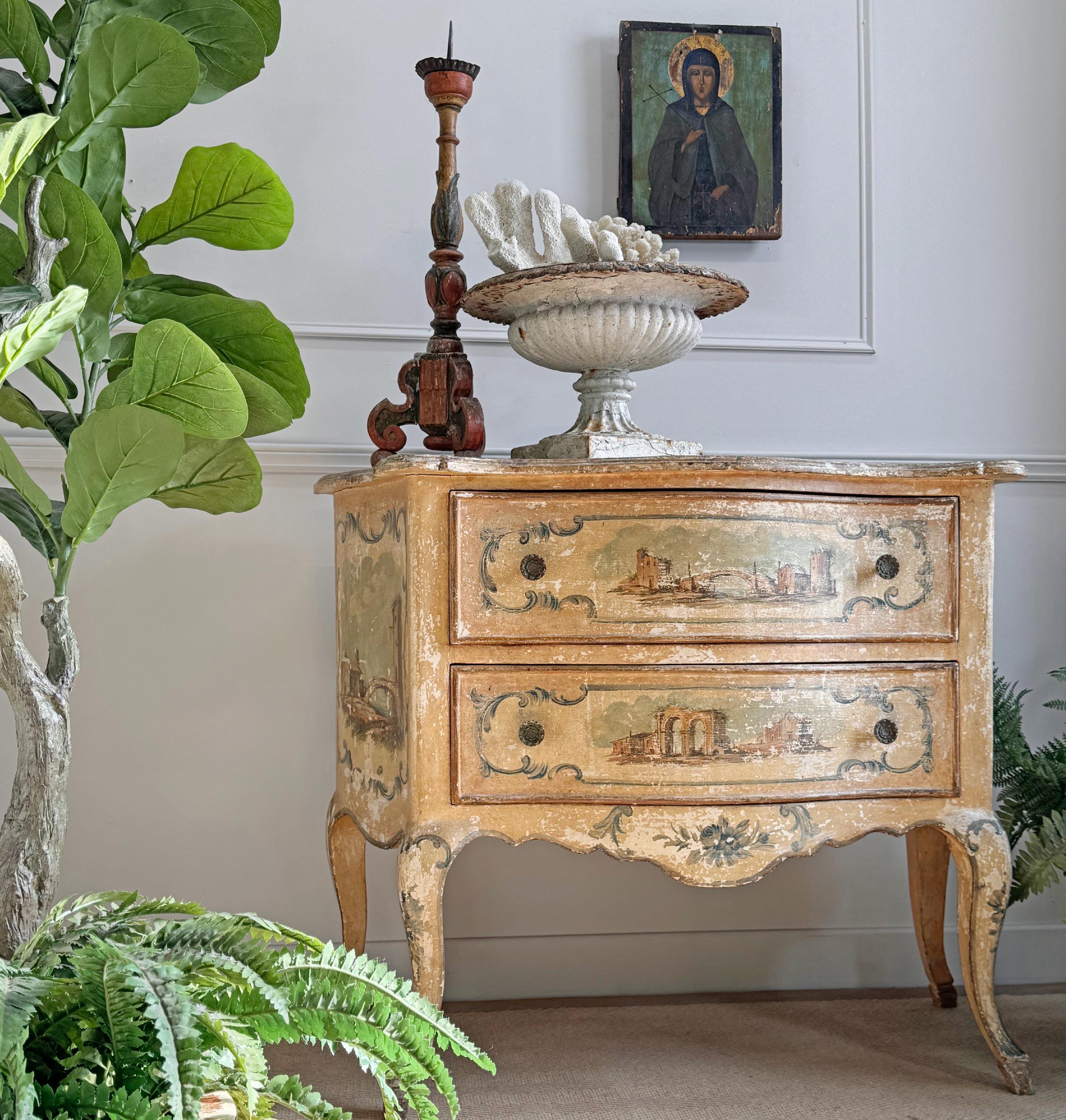 Pine Italian 18th Century Venetian Hand Painted Chest Of Drawers For Sale