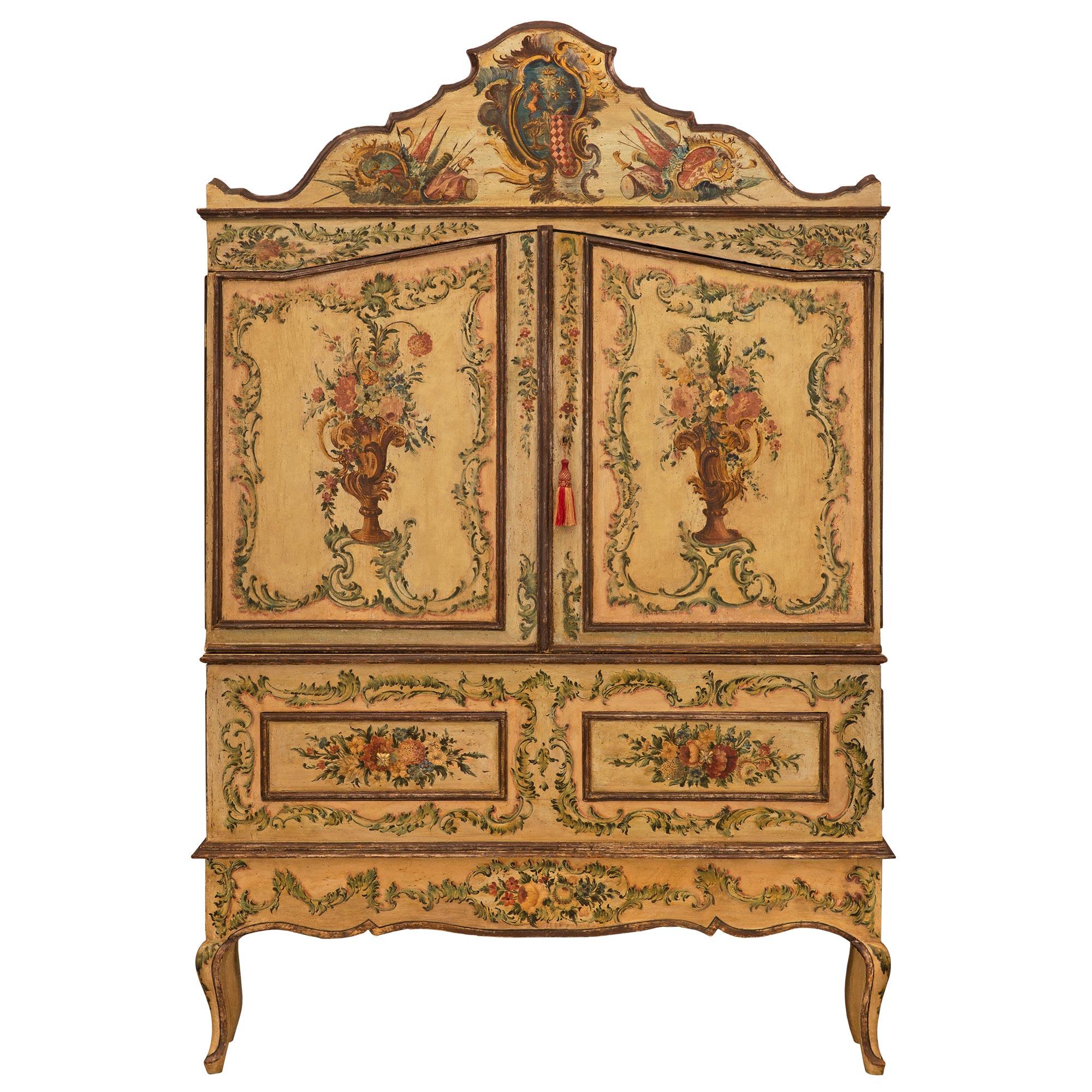 Meuble de rangement vénitien italien du 18ème siècle peint à la main en vente 9