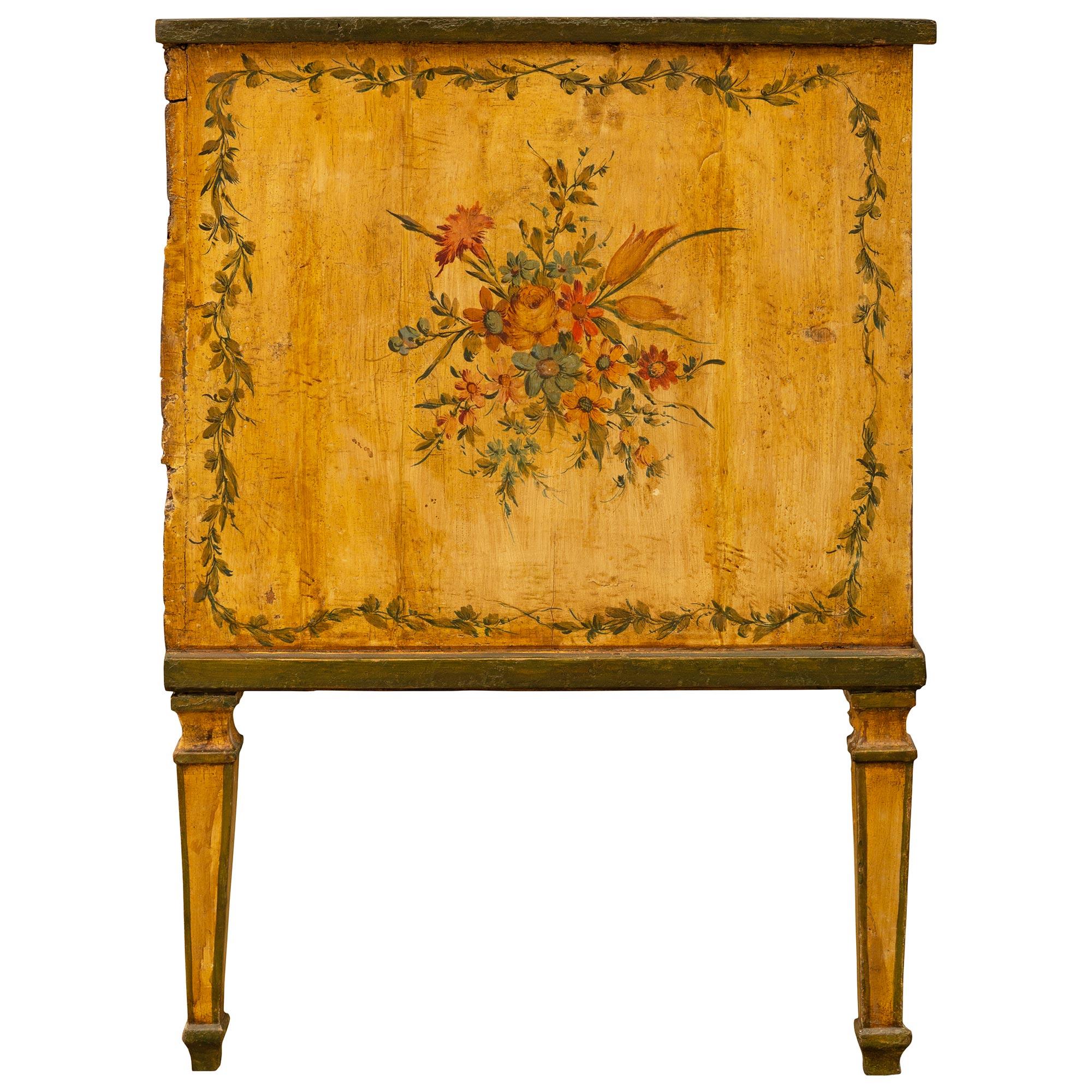 Paint Italian 18th century Venetian st. hand painted commode For Sale