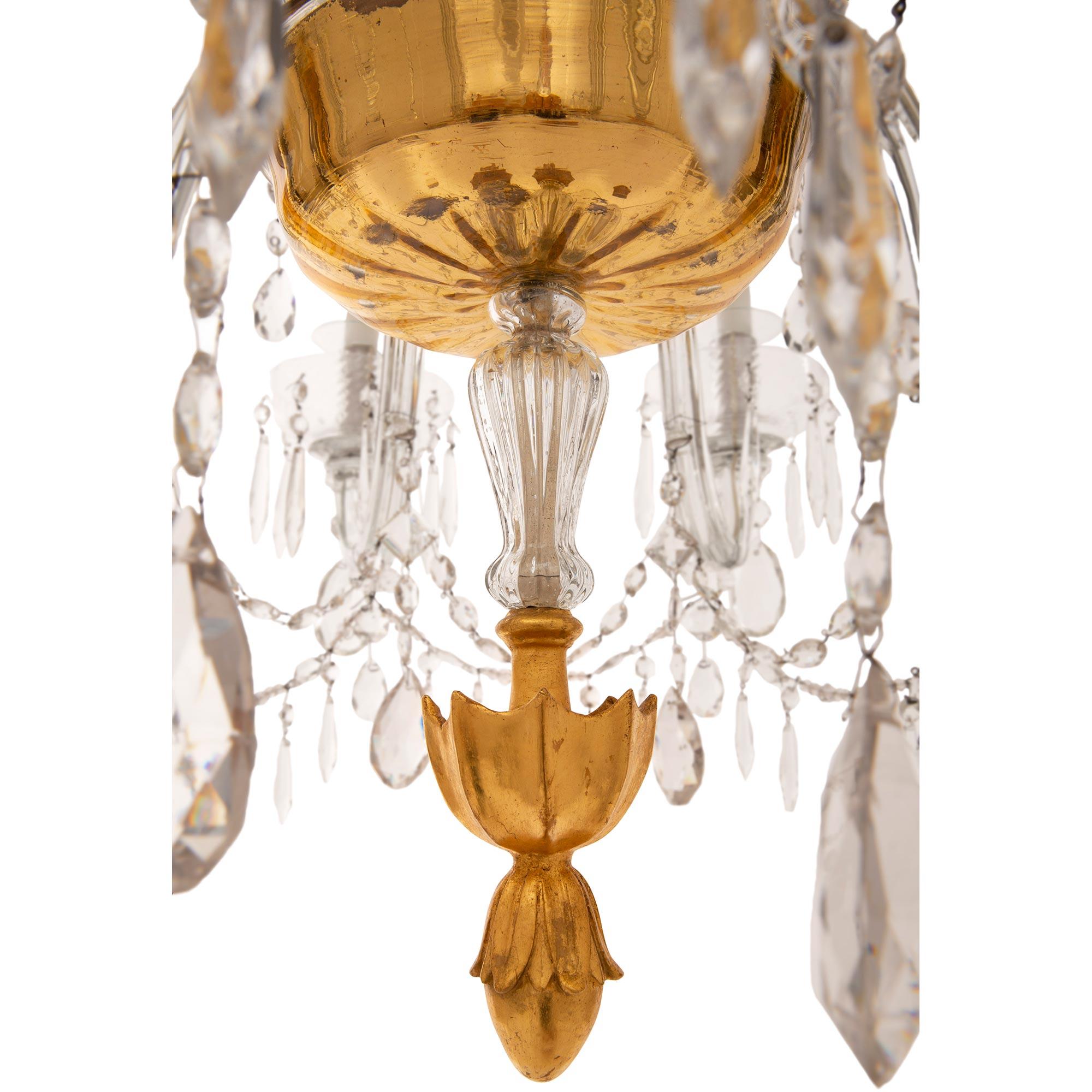 Italian 18th Century Venetian St. Murano Glass and Giltwood Chandelier For Sale 5