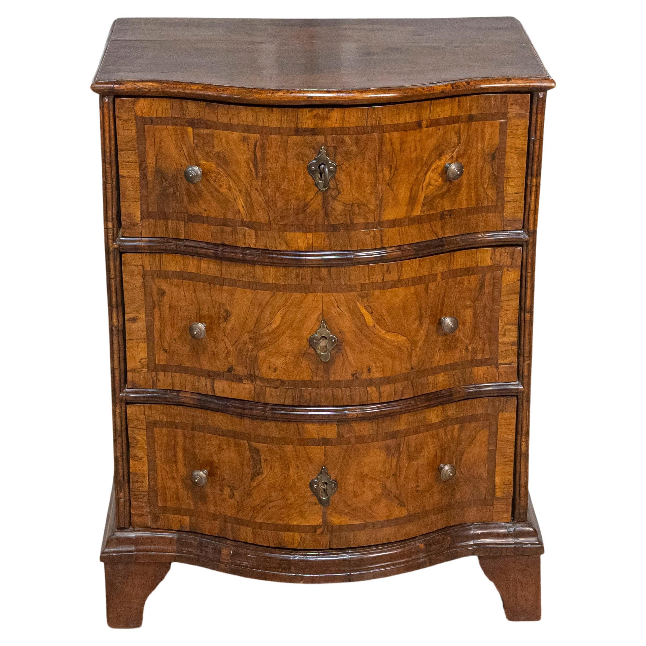 Italian 18th Century Walnut and Mahogany Three-Drawer, Serpentine Front Chest For Sale