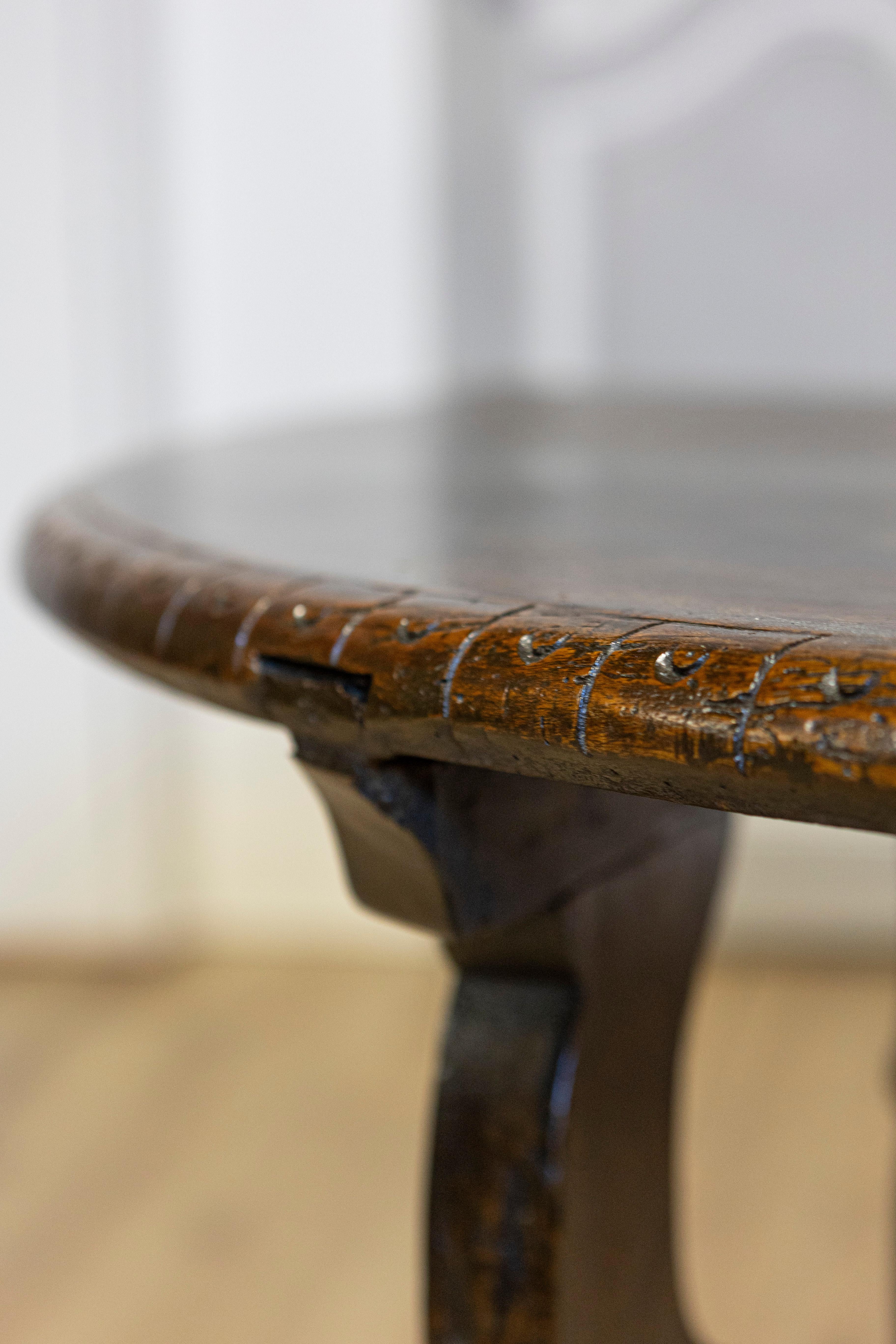 Italian 18th Century  Walnut Baroque Fratino Console Table with Lyre Shaped Base For Sale 5