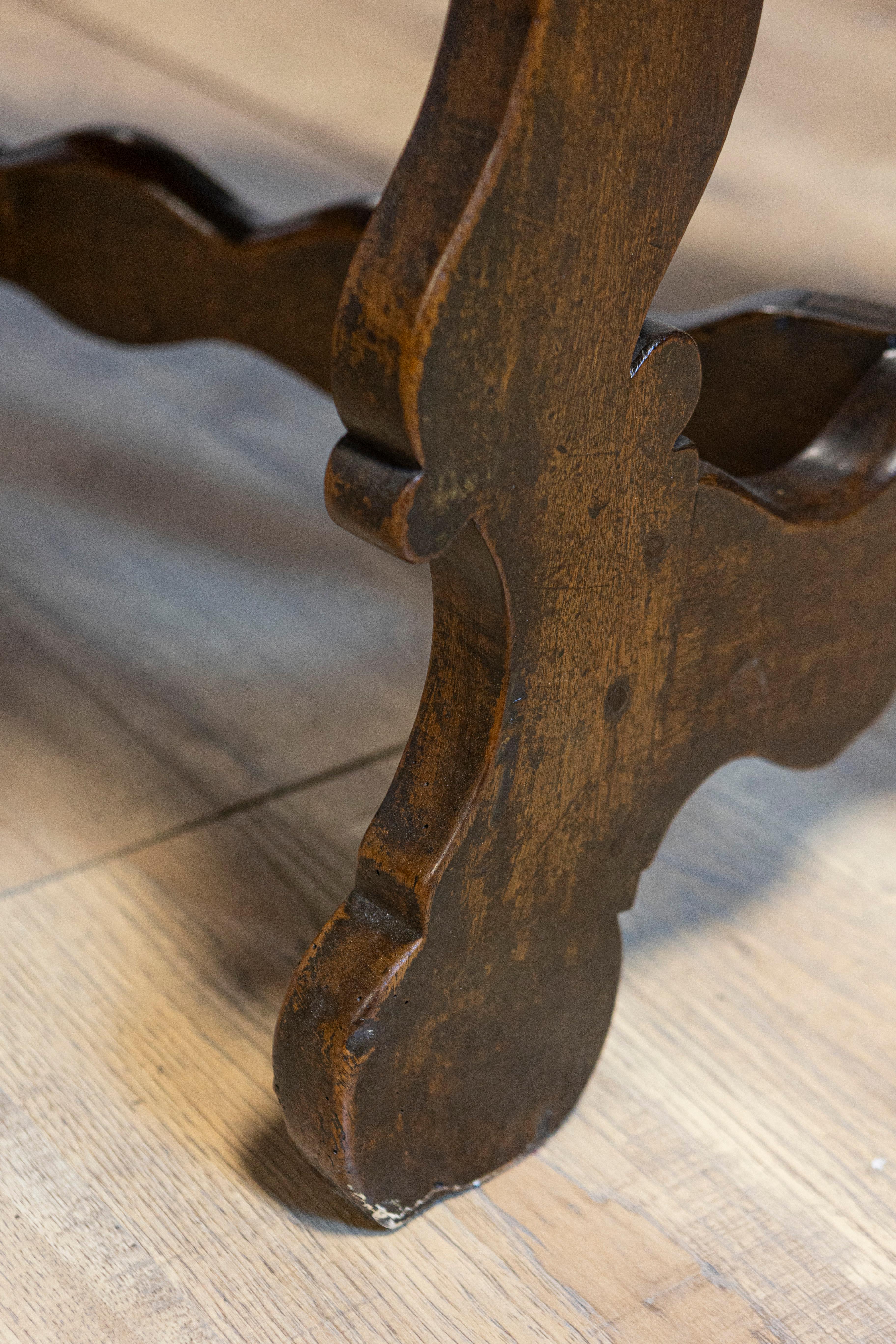 Italian 18th Century  Walnut Baroque Fratino Console Table with Lyre Shaped Base For Sale 4