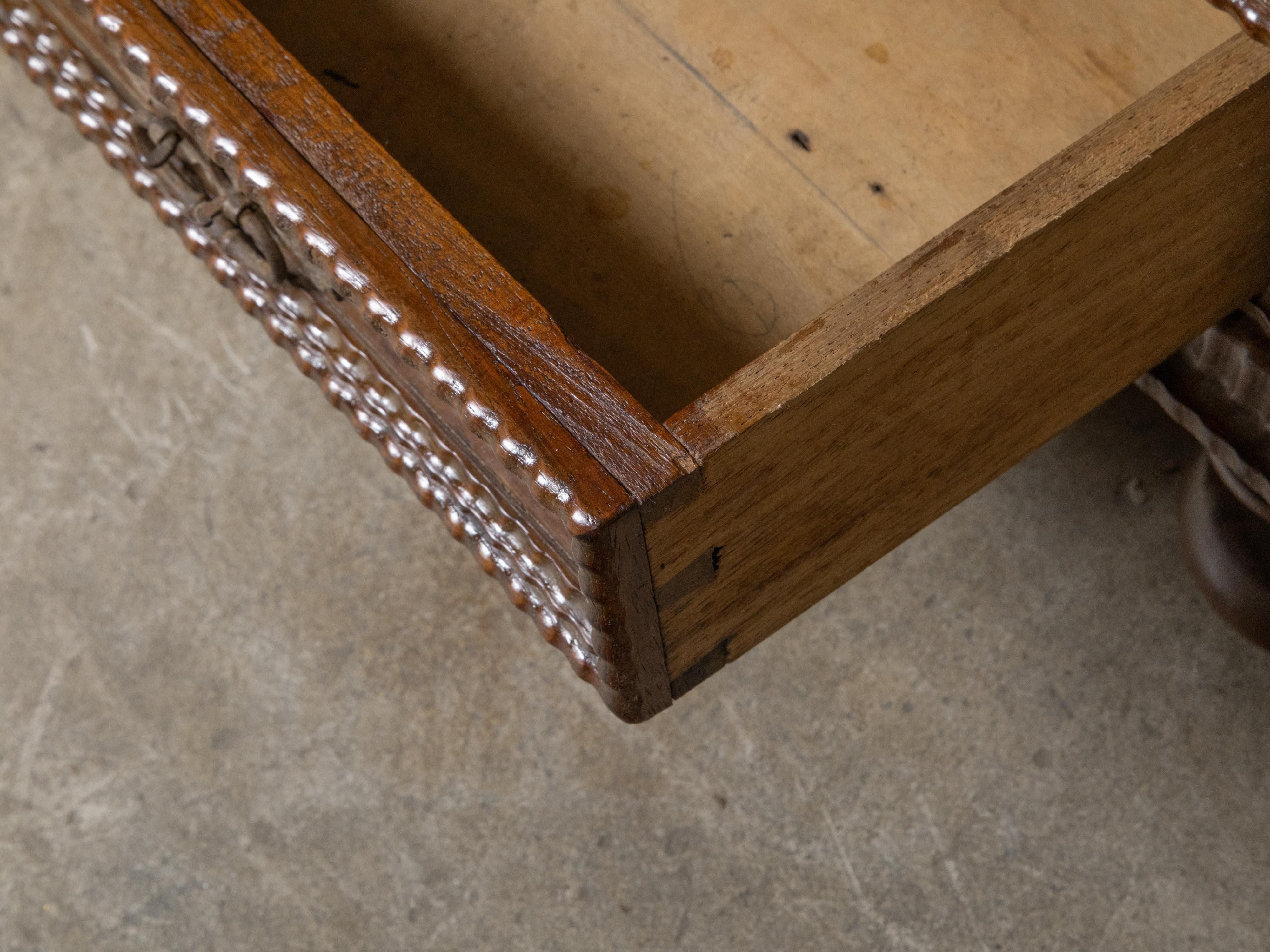 Italian 18th Century Walnut Coffer with Carved Diamond Motifs and Drawers For Sale 5