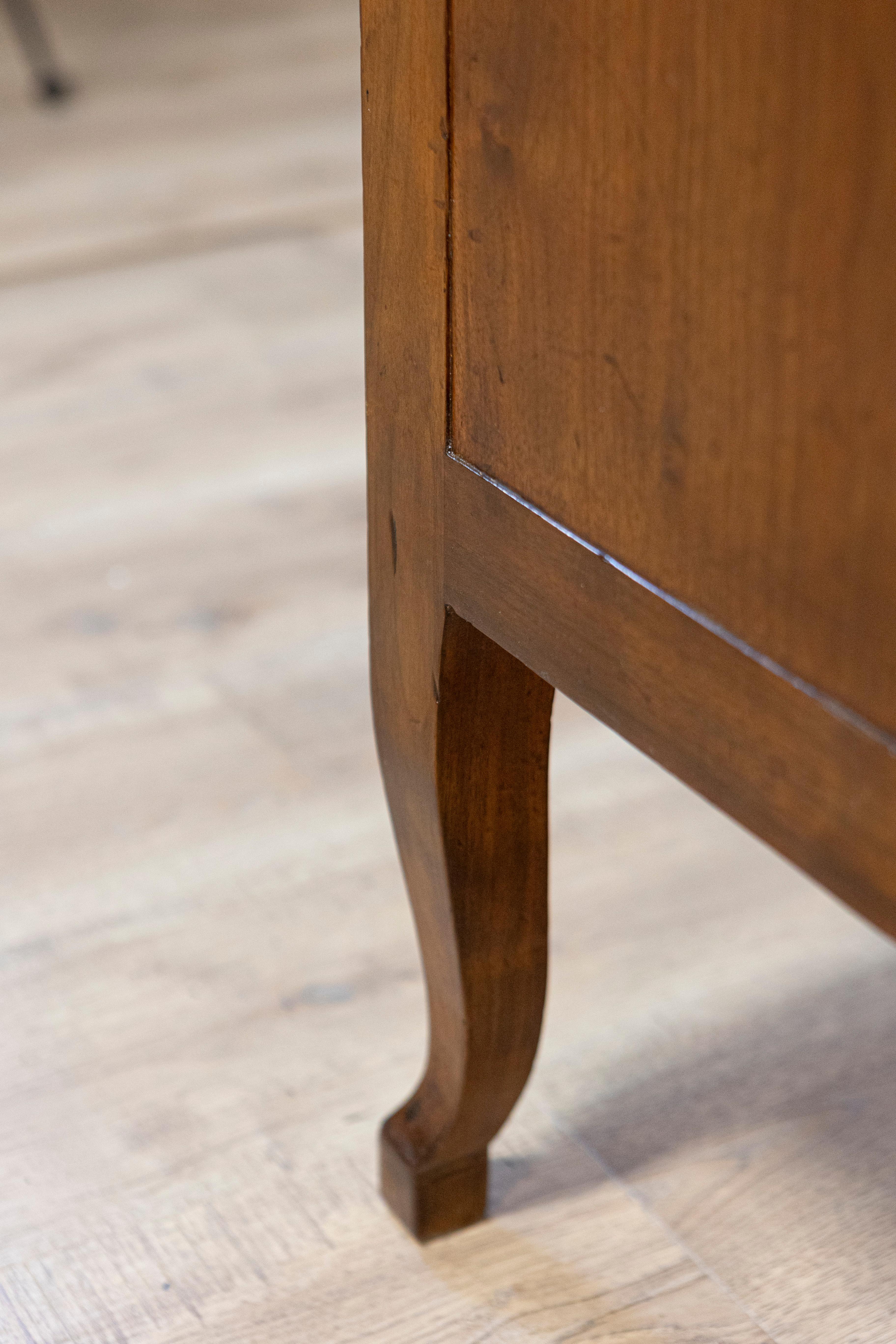 Italian 18th Century Walnut Desk with Carved Reeded Apron, Drawers and Doors For Sale 7