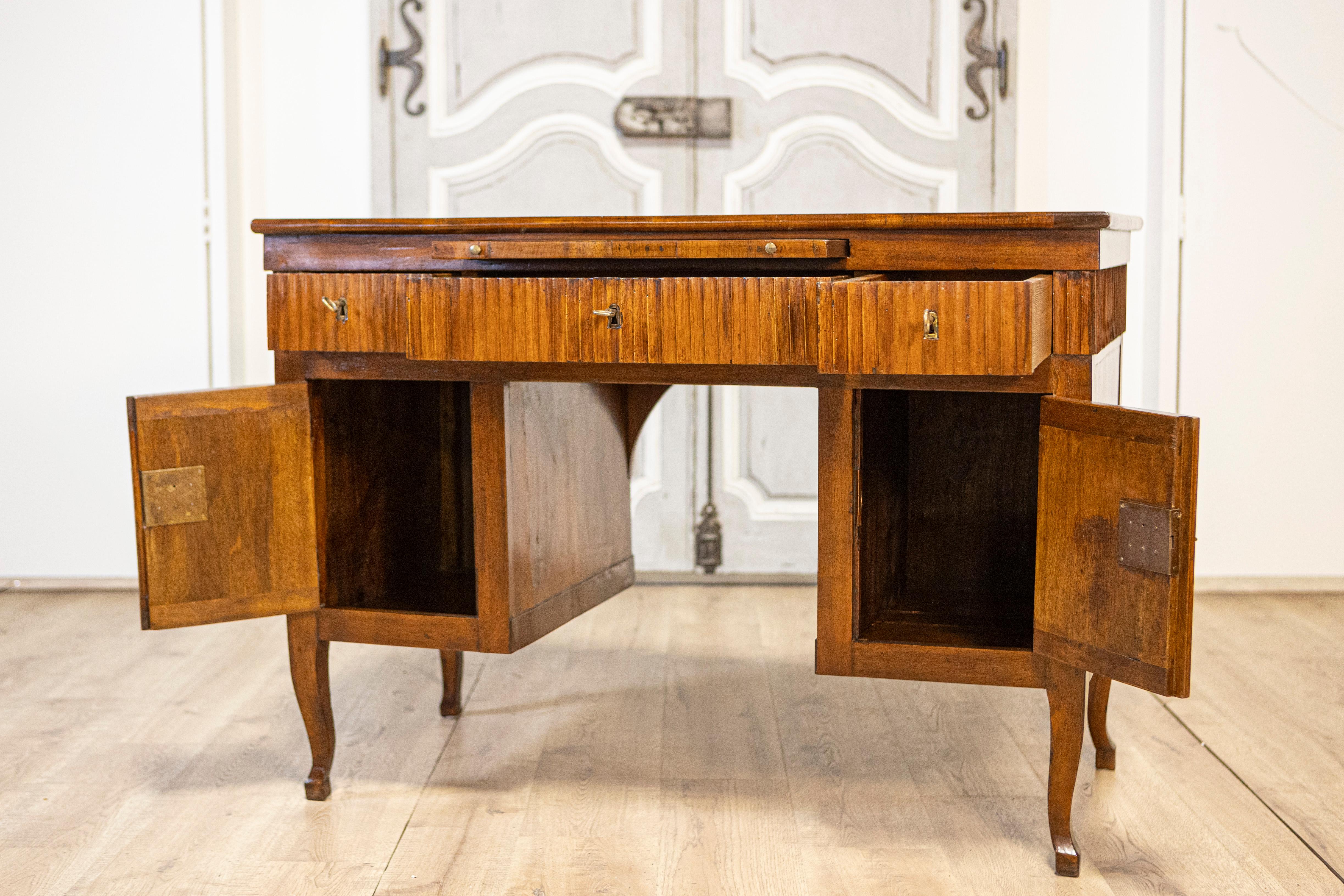 Italian 18th Century Walnut Desk with Carved Reeded Apron, Drawers and Doors For Sale 3