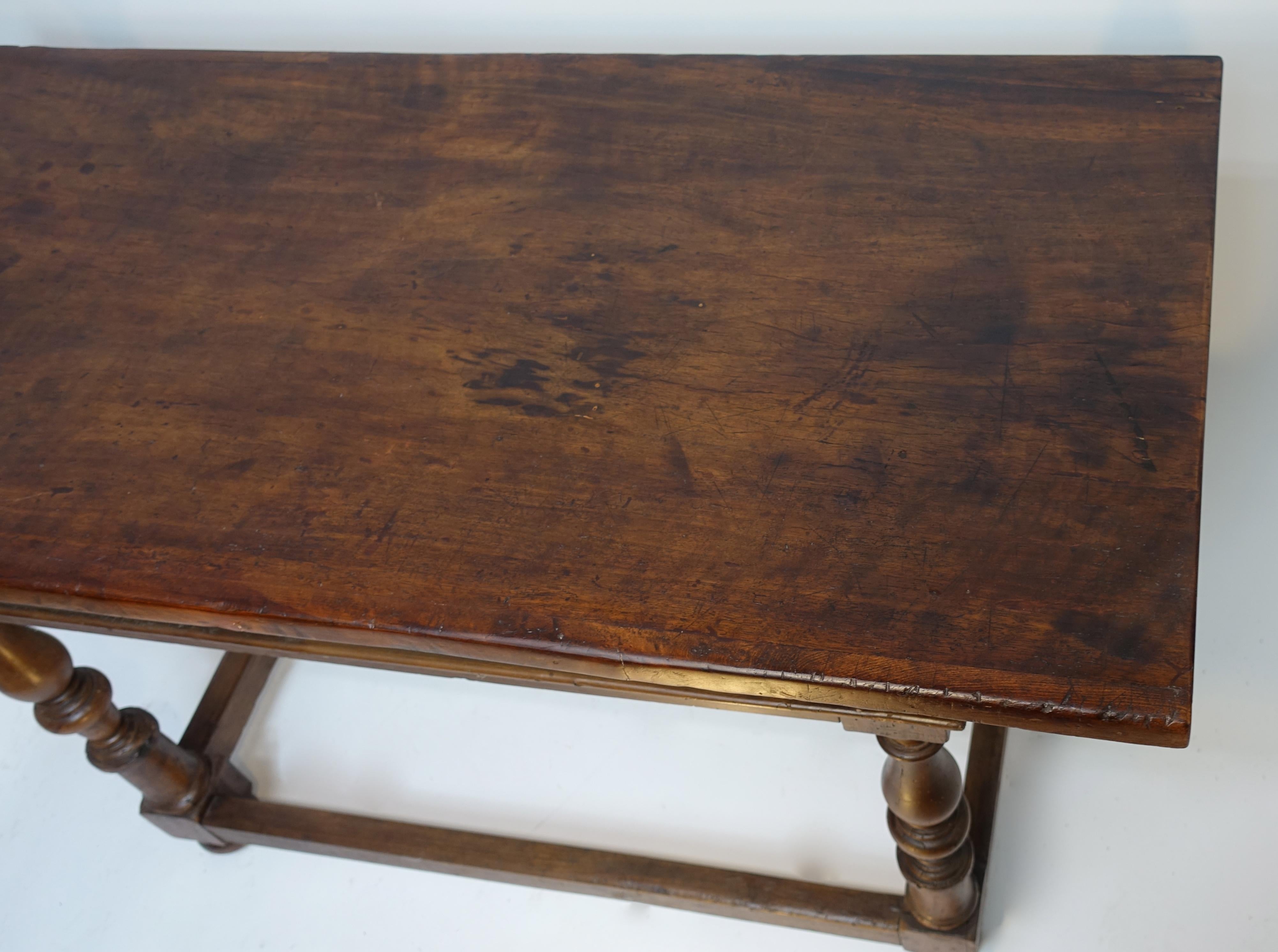Italian 18th Century Walnut Table with Large Drawer 11