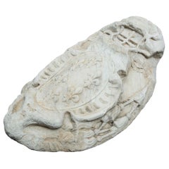 Italian 18th Century White Carrara Marble Crest of the Farnese Family