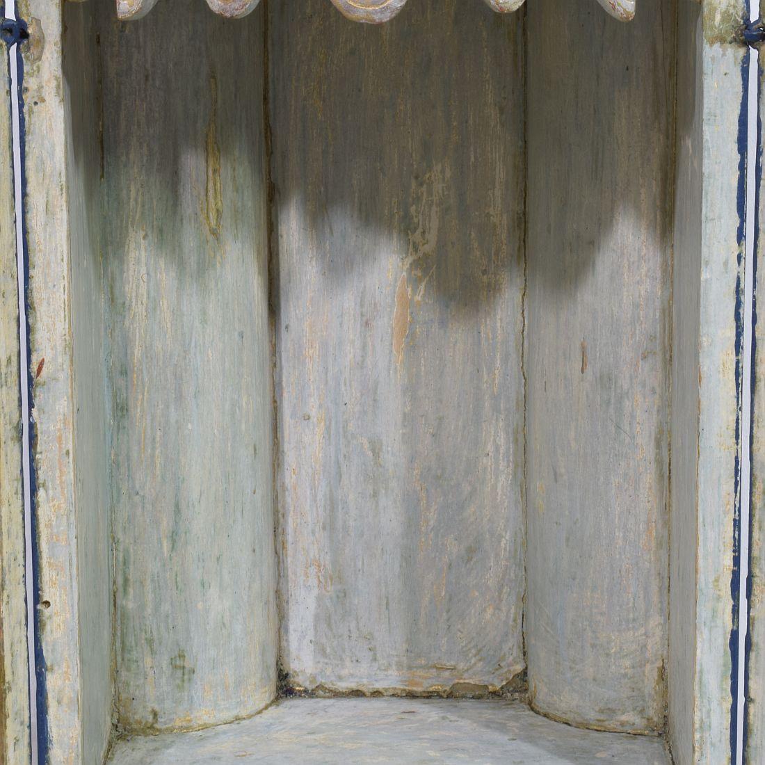 Italienischer Reise-/Haus-Altar aus Holz, 18. Jahrhundert im Angebot 9