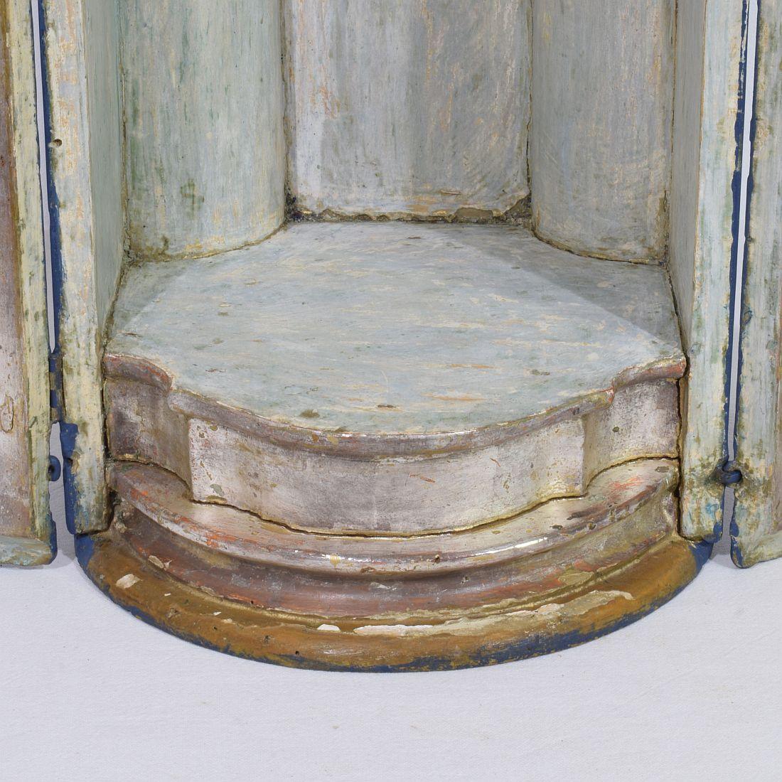 Italienischer Reise-/Haus-Altar aus Holz, 18. Jahrhundert im Angebot 10