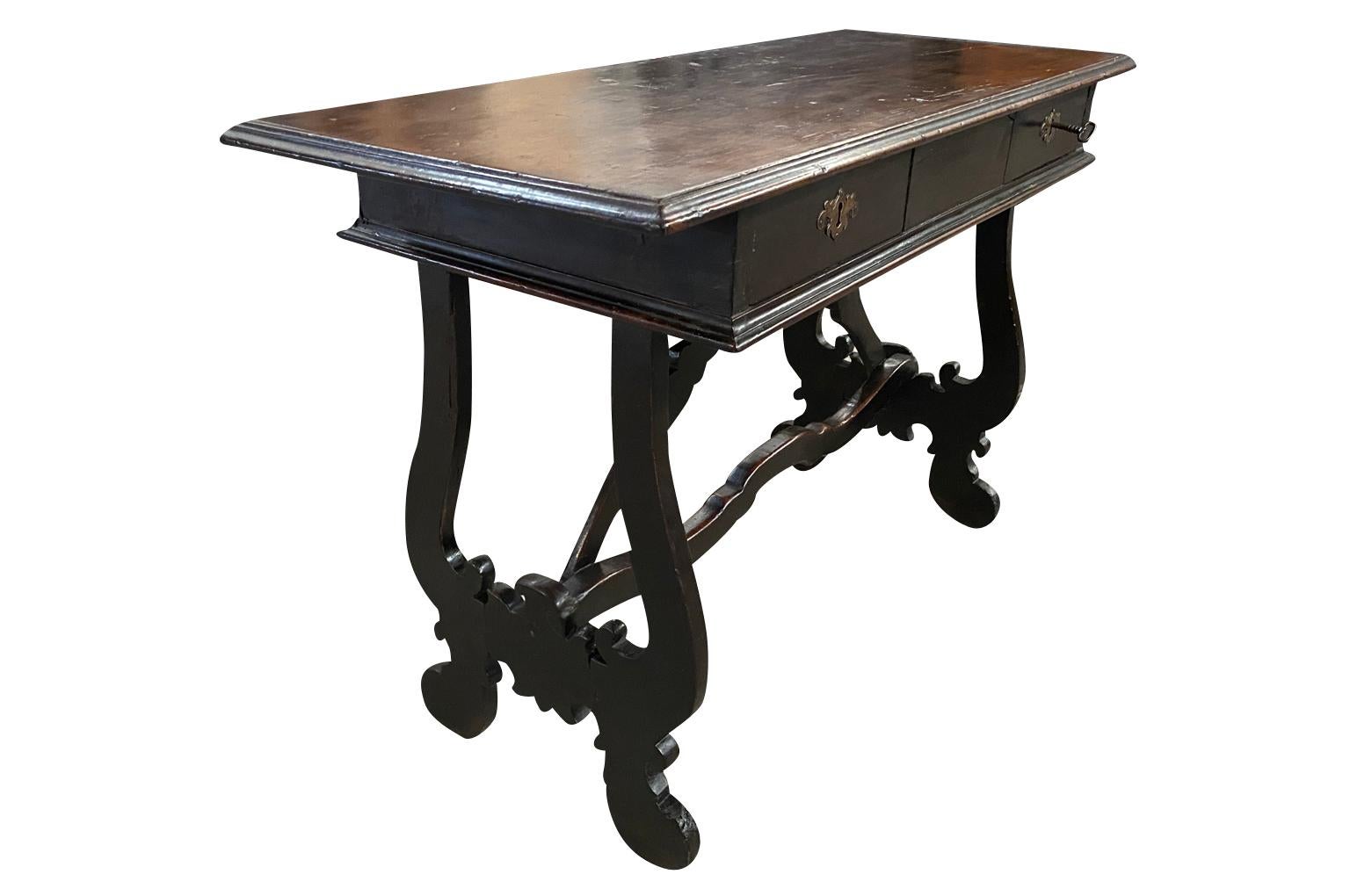 18th Century and Earlier Italian 18th Century Writing Table For Sale