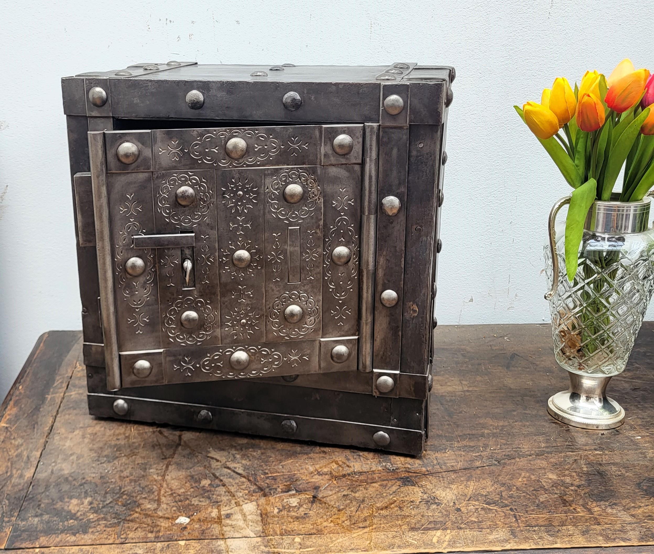 antique safe for sale
