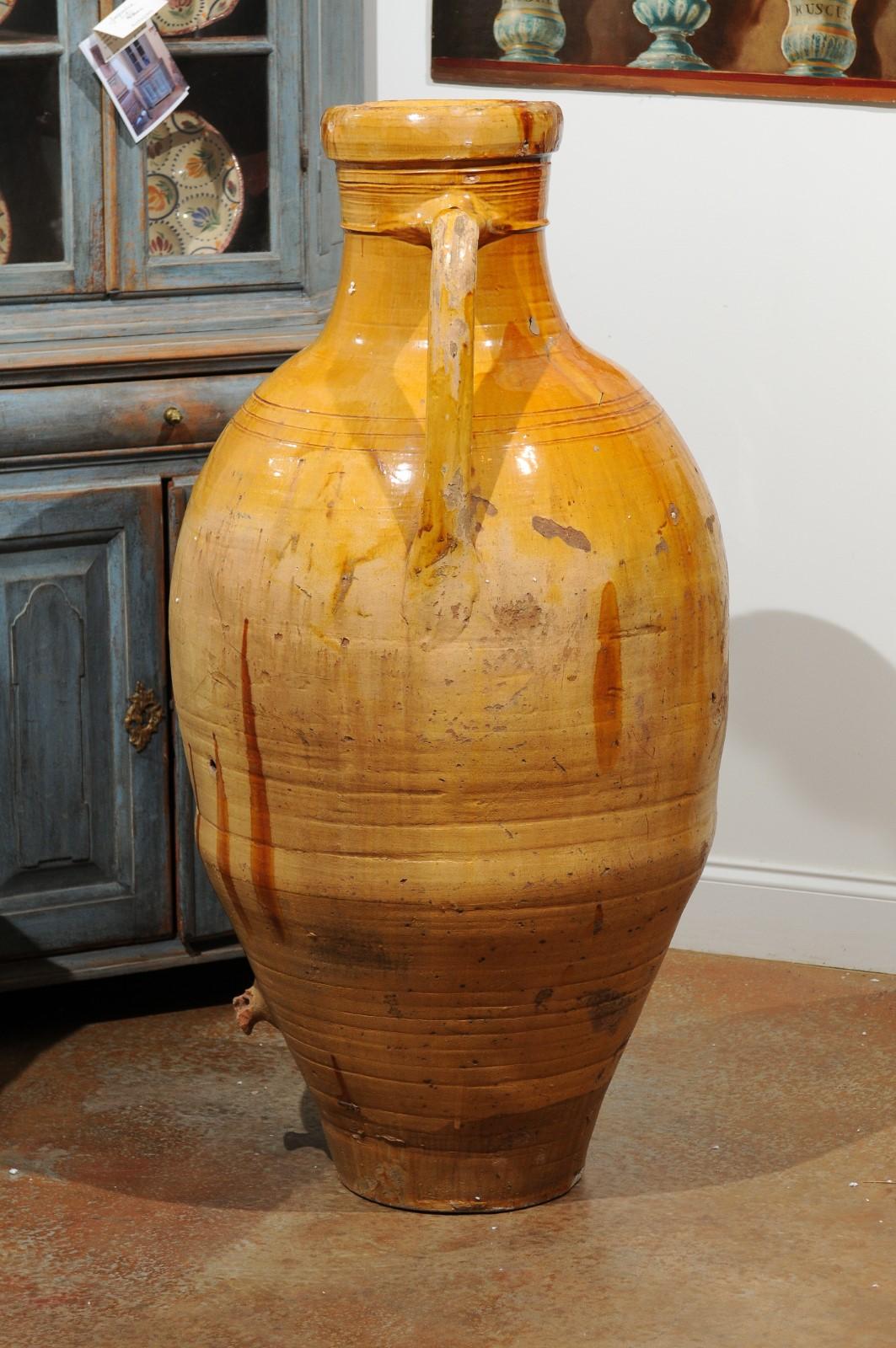 Italian 18th Century Yellow Glazed Olive Oil Jar with Large Double Handles 2