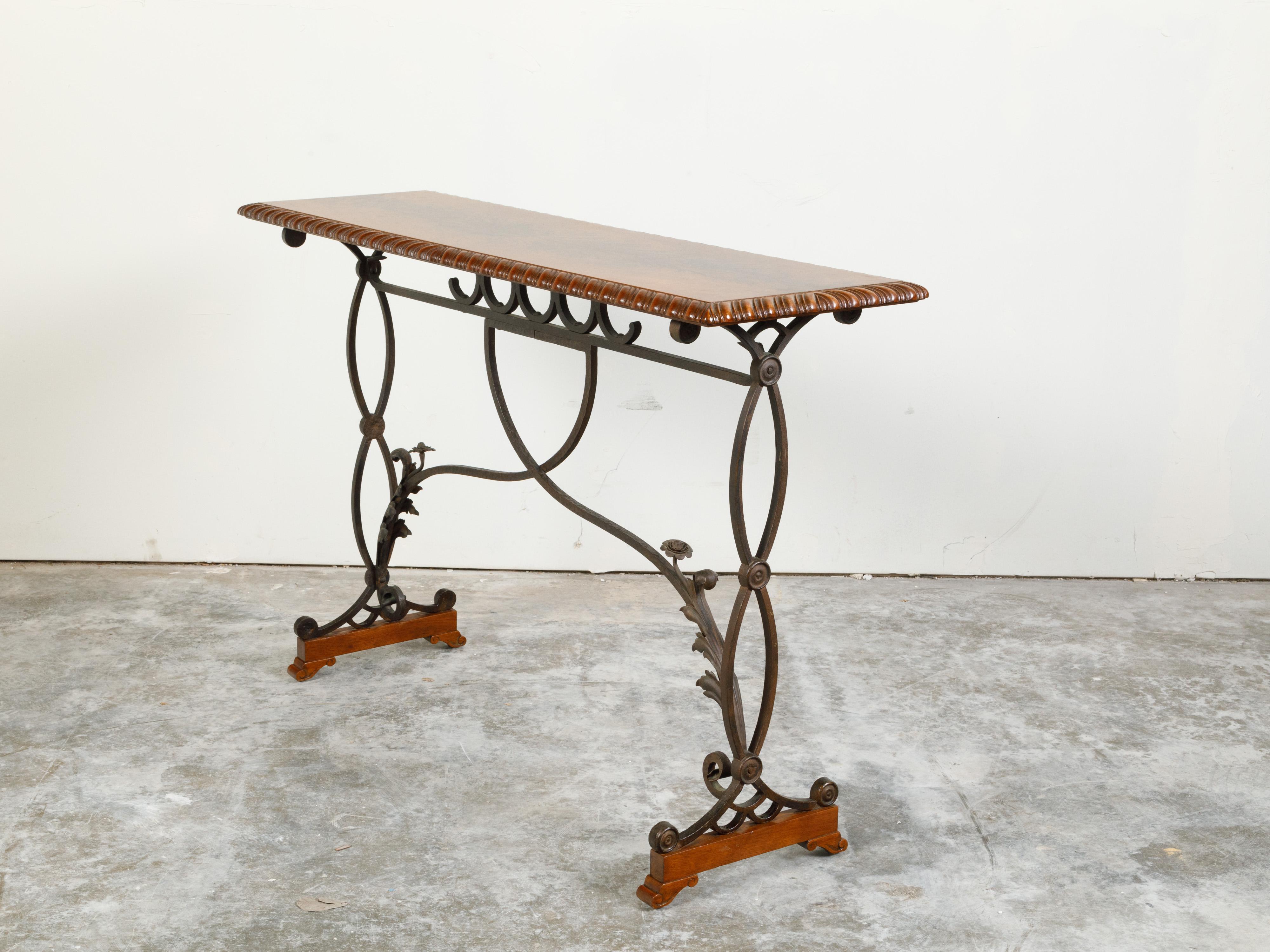 20th Century Italian 1900s Console Table with Walnut Butterfly Veneered Top and Iron Base For Sale