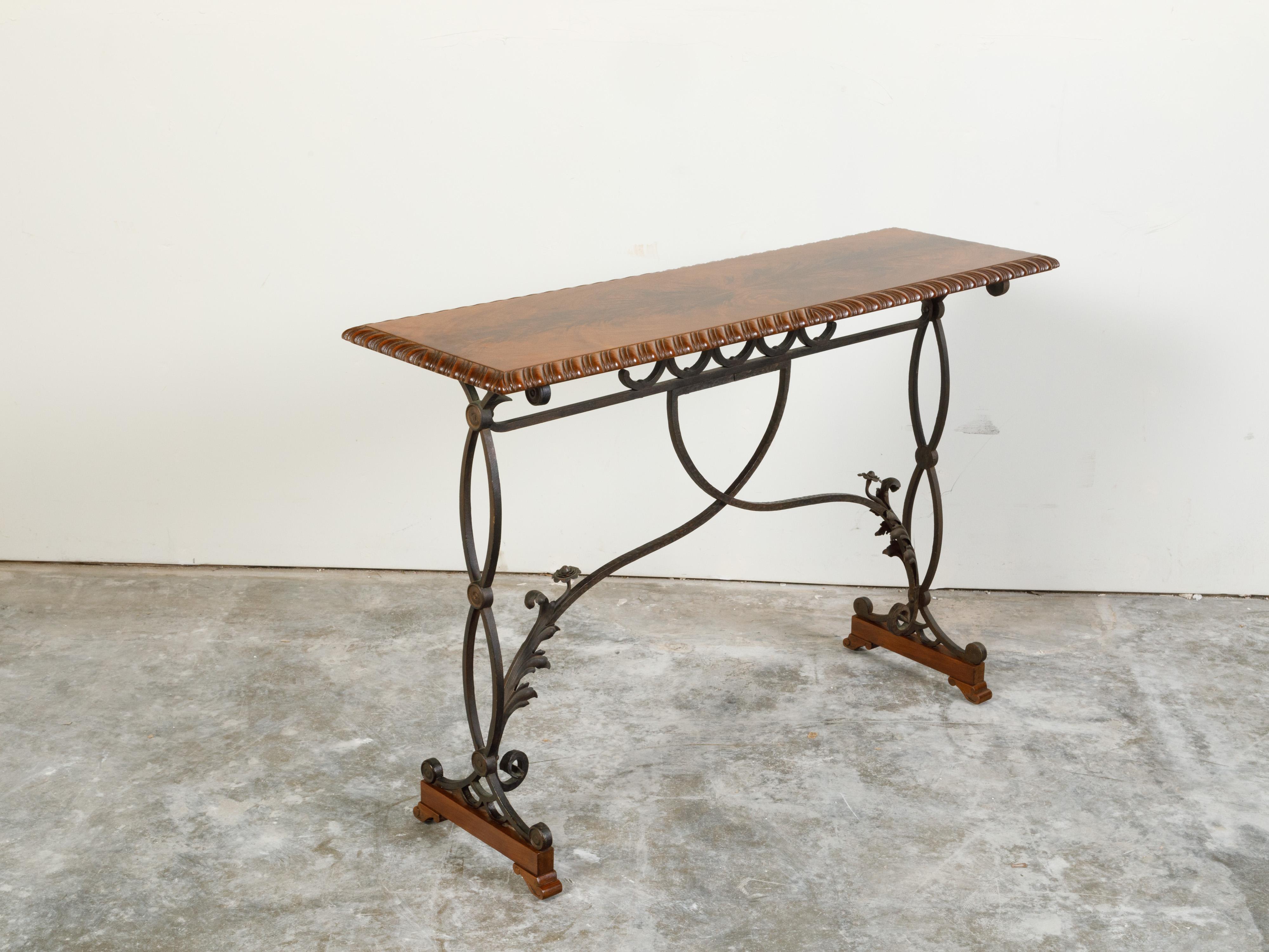Italian 1900s Console Table with Walnut Butterfly Veneered Top and Iron Base For Sale 1