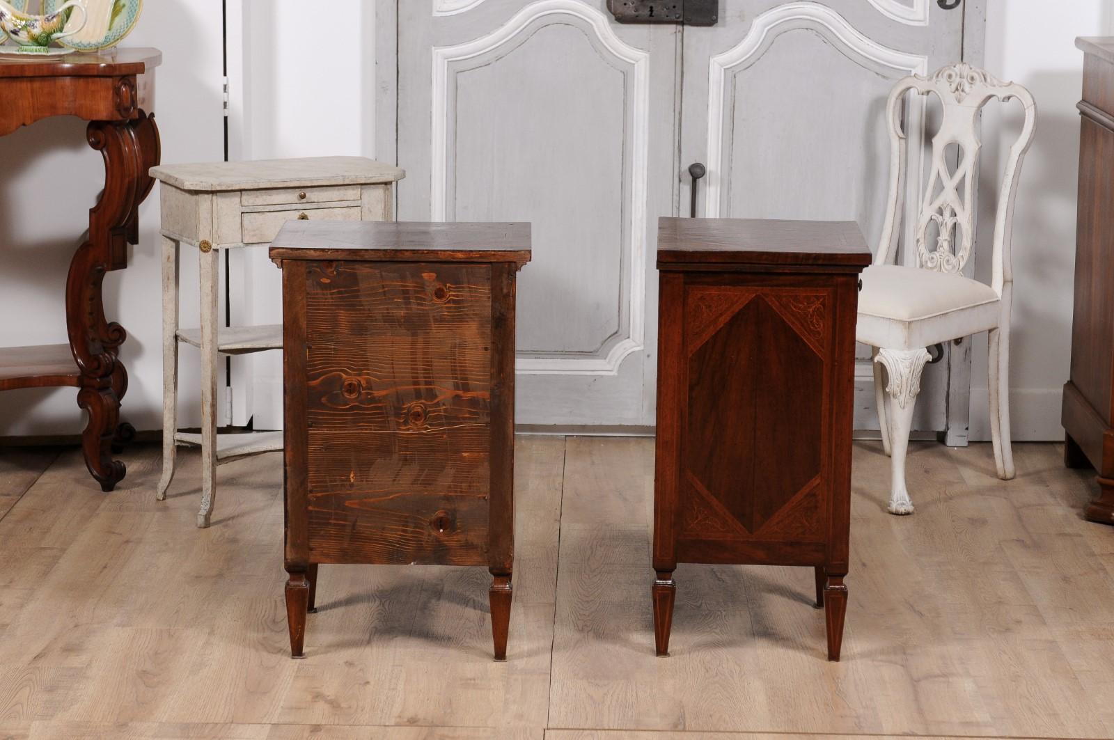 Italian 1900s Walnut and Mahogany Bedside Tables with Scrolling Marquetry 4