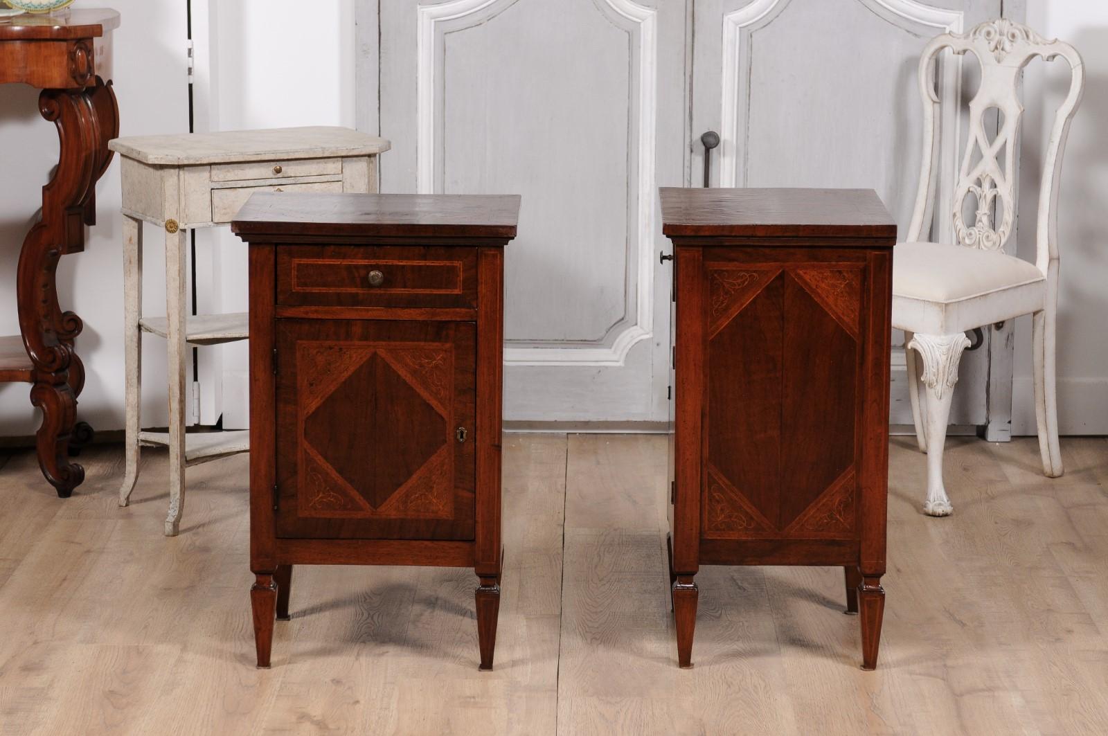 Italian 1900s Walnut and Mahogany Bedside Tables with Scrolling Marquetry 7