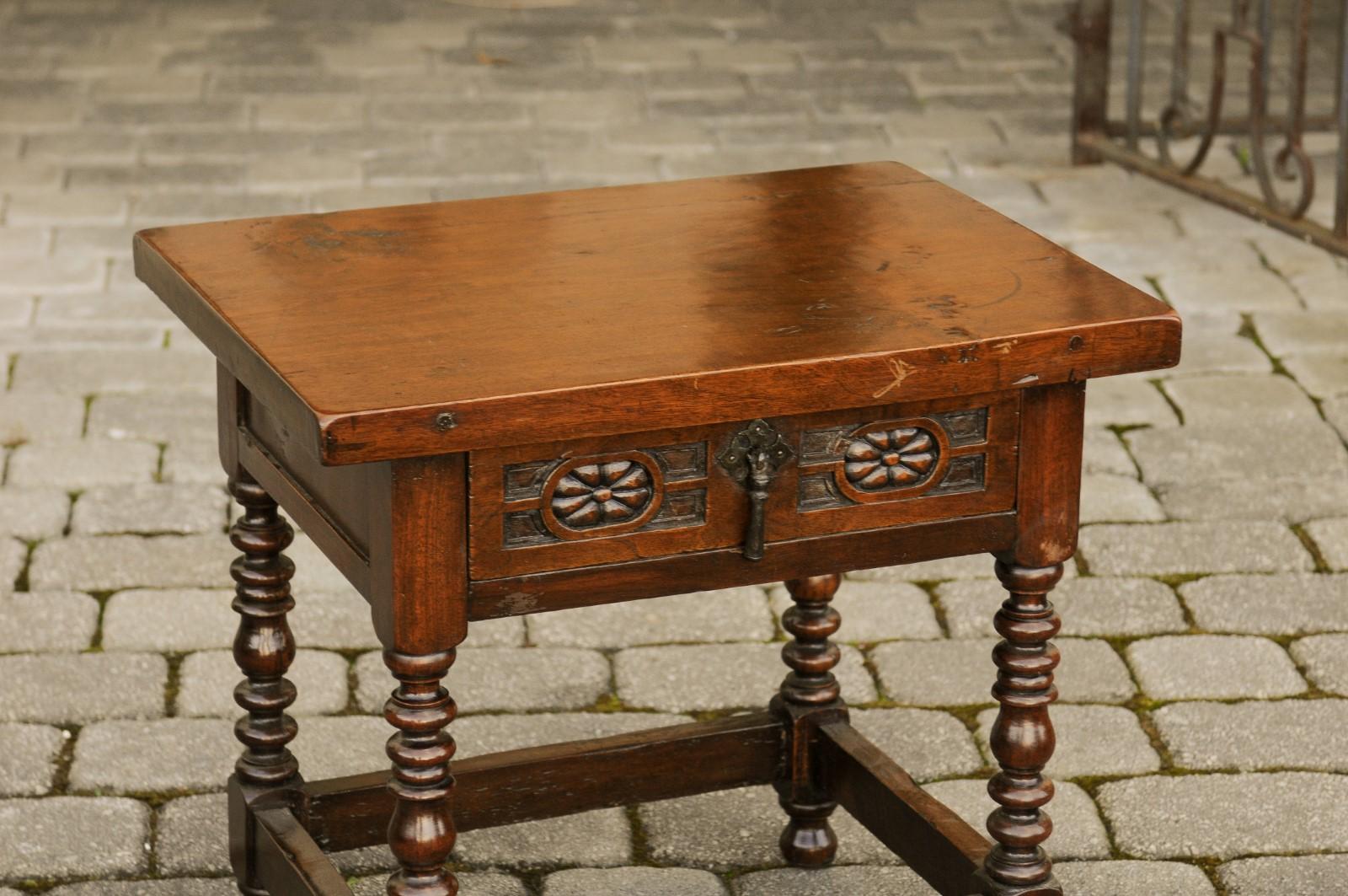 20th Century Italian 1900s Walnut Side Table with Drawer, Carved Rosettes and Turned Legs For Sale