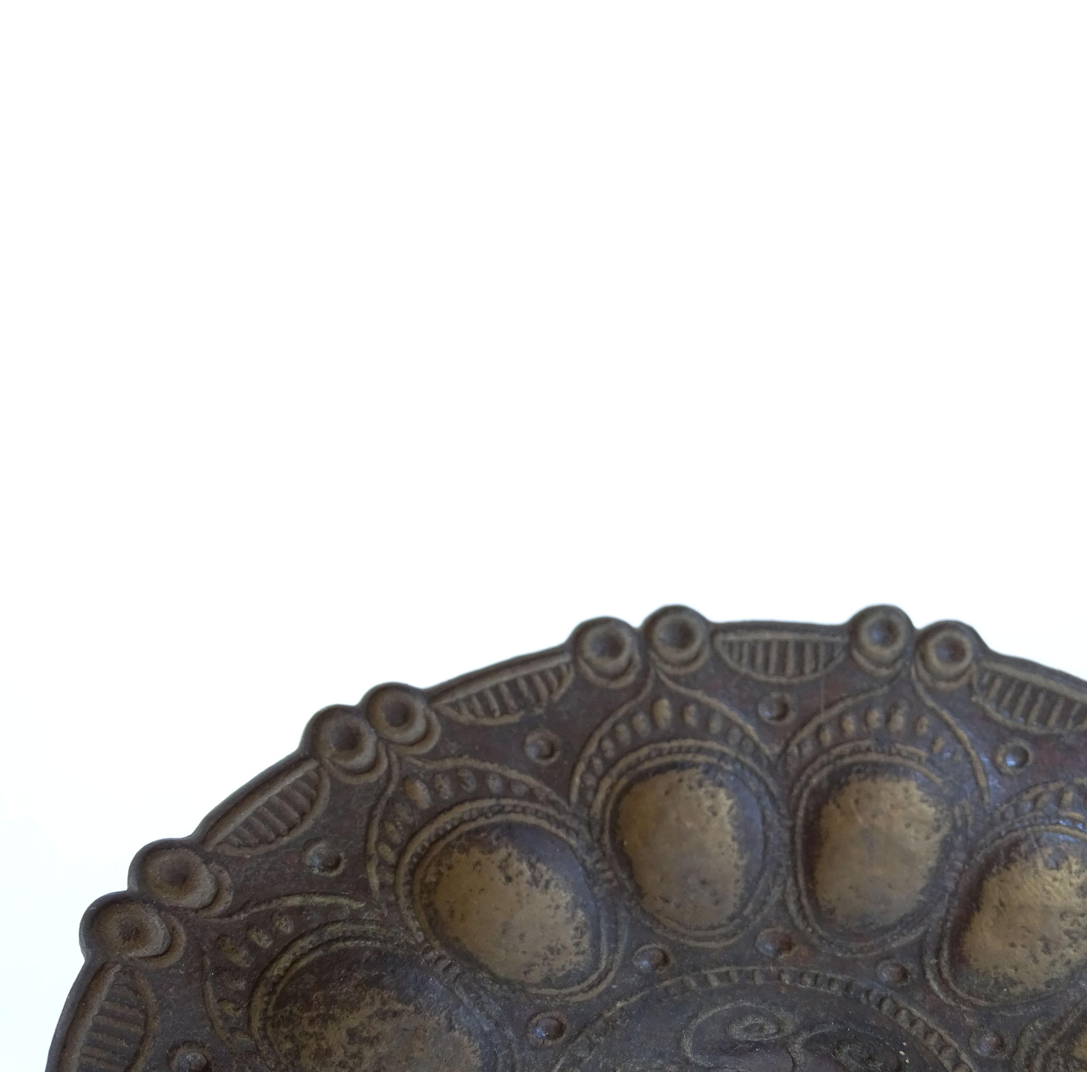 Italian 1920s Wrought Iron Engraved Snake and Dish Vide-poche 2